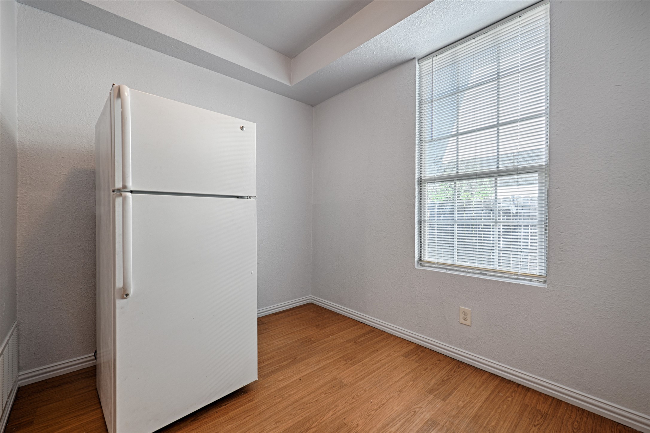 3020 South Boulevard 6