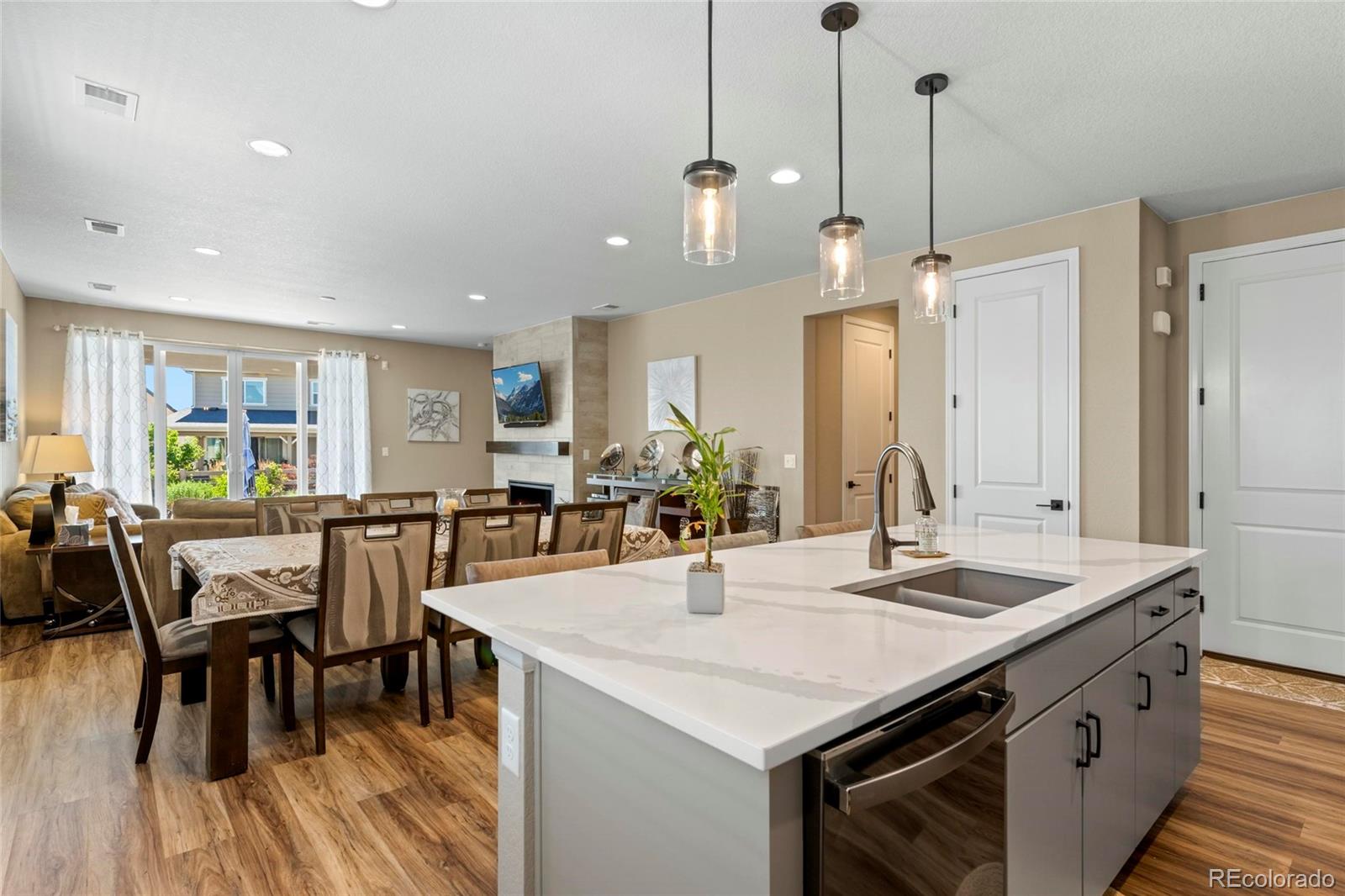 9184 Rio Lado Street