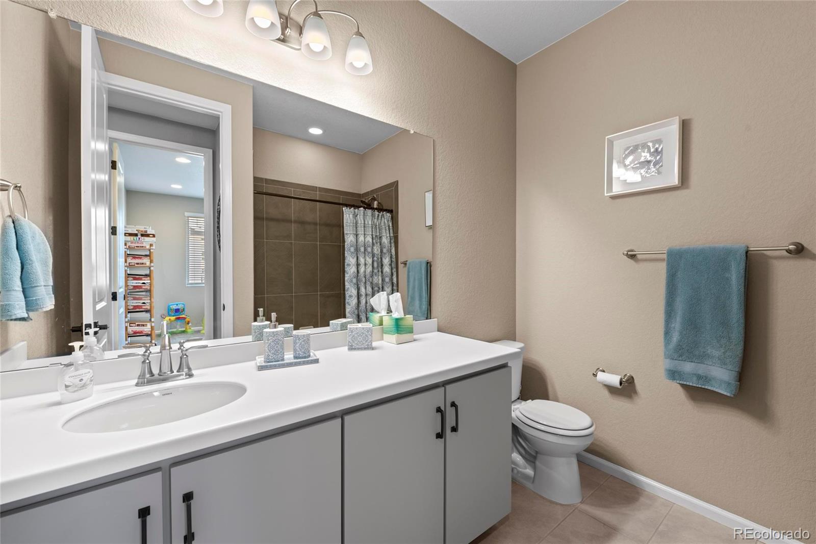 9184 Rio Lado Street