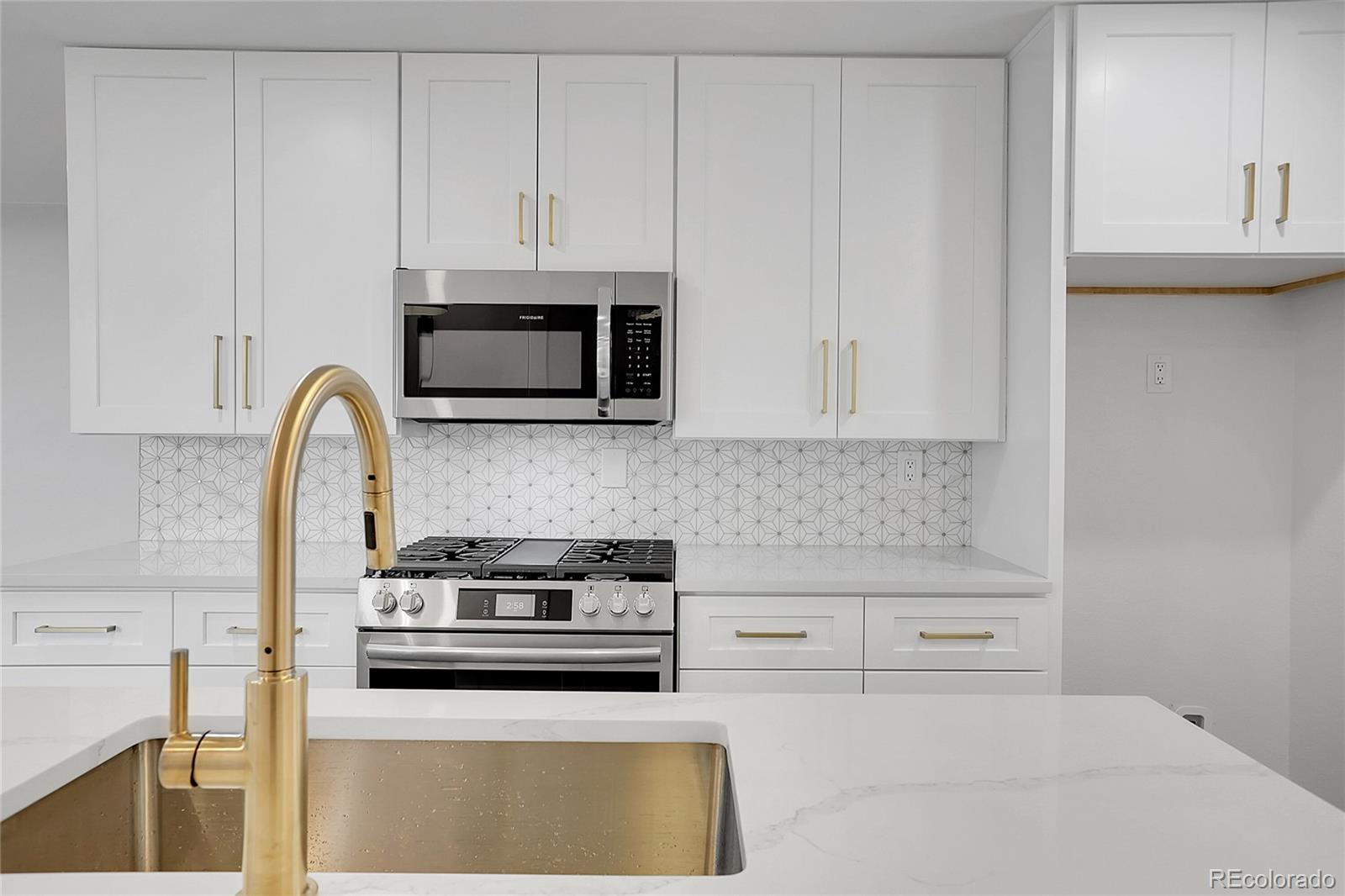 1683 S Alcott Street