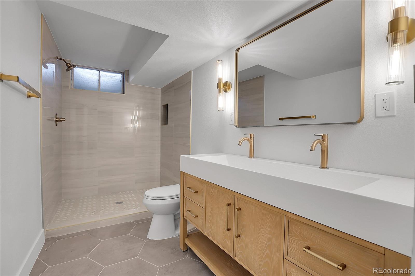 1683 S Alcott Street