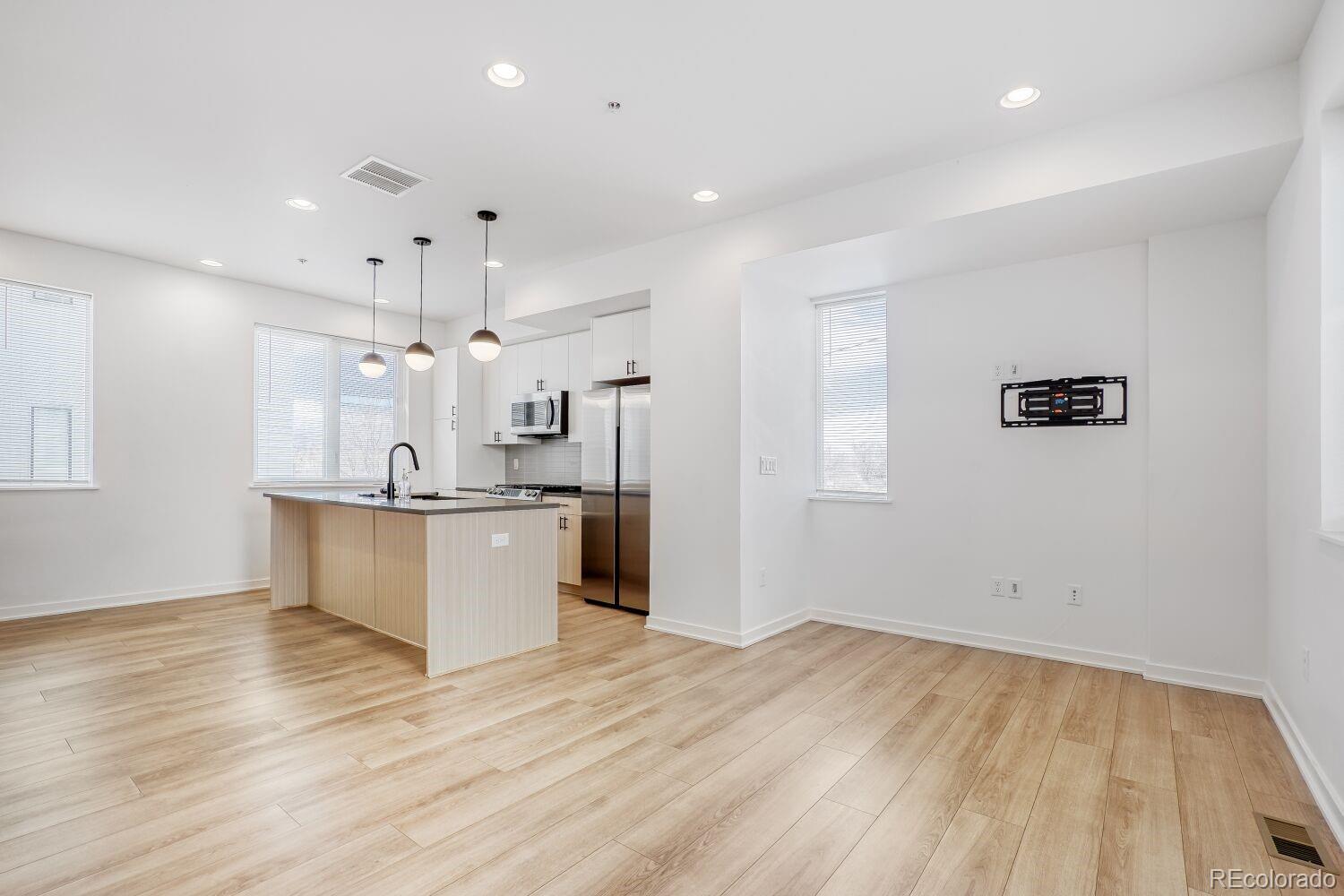 3101 W 47th Avenue Unit: 19