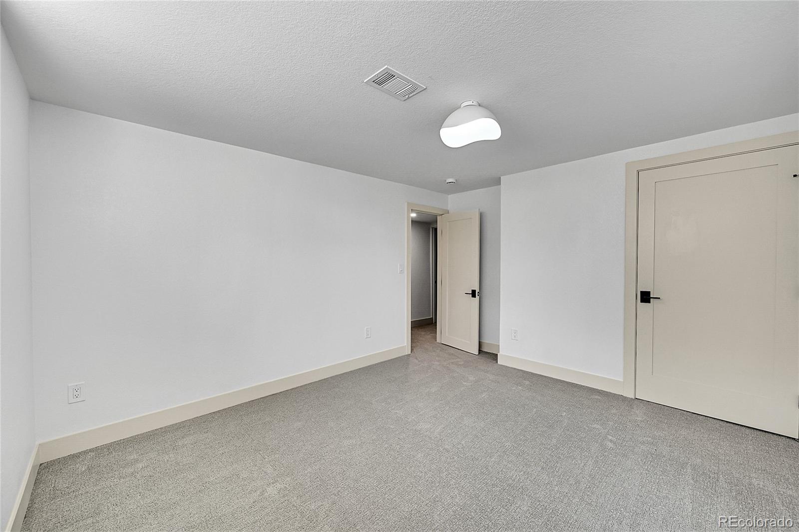 13050 Willow Lane