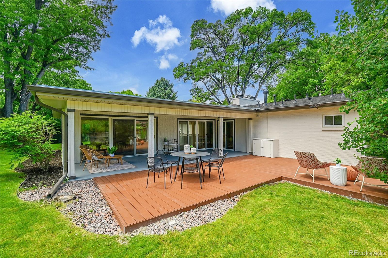 3736 S Hibiscus Way