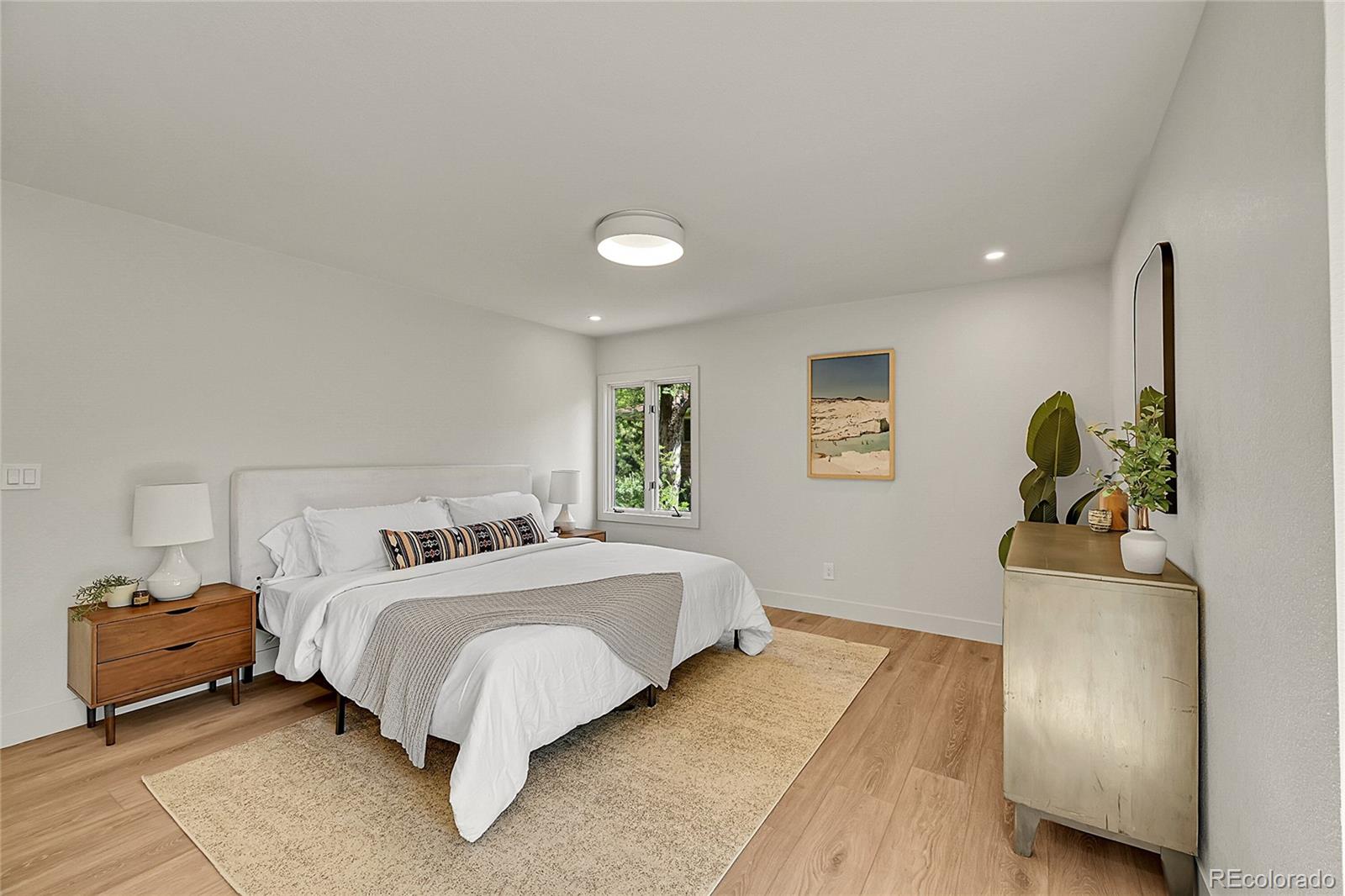 3736 S Hibiscus Way