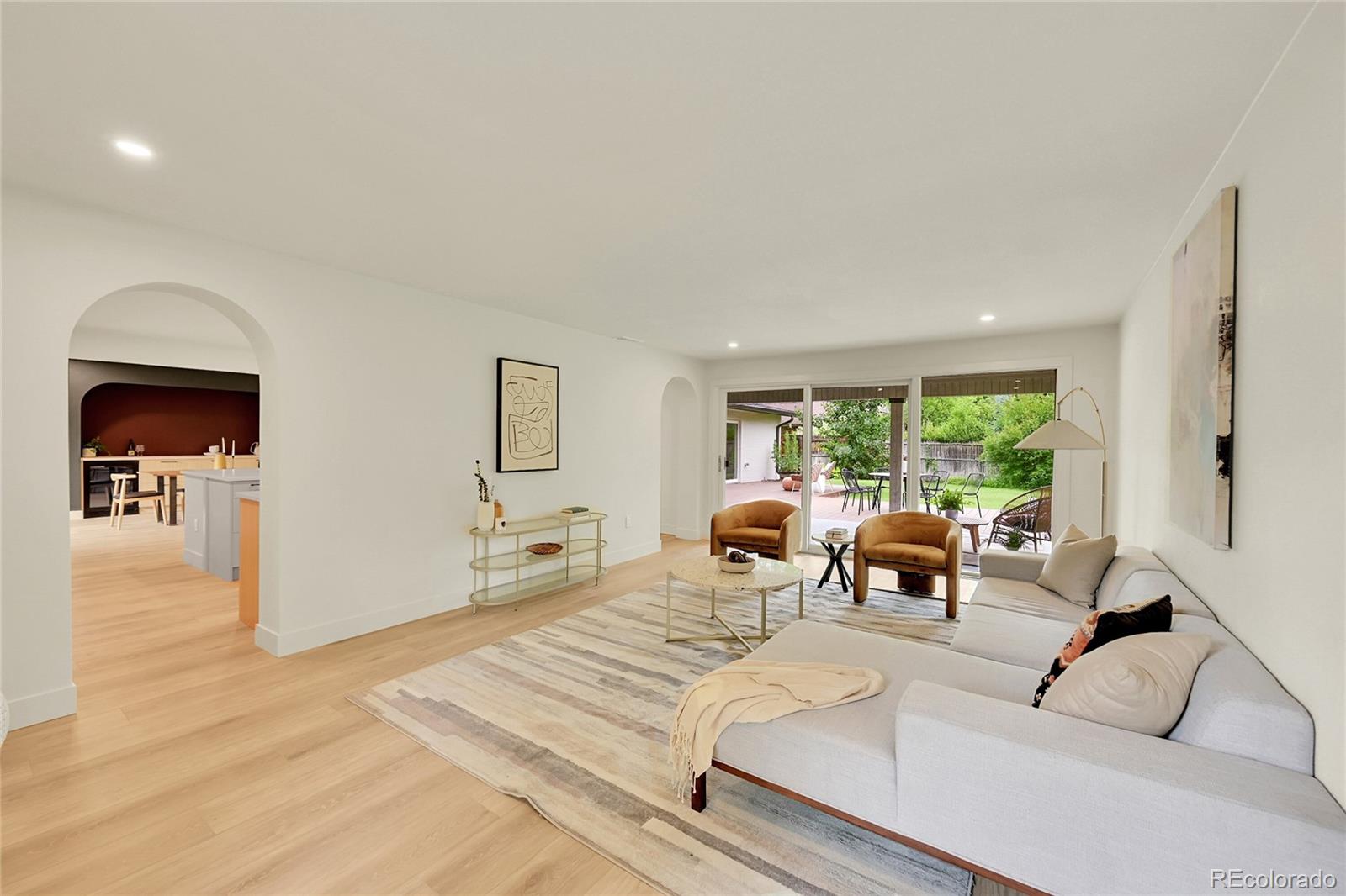 3736 S Hibiscus Way