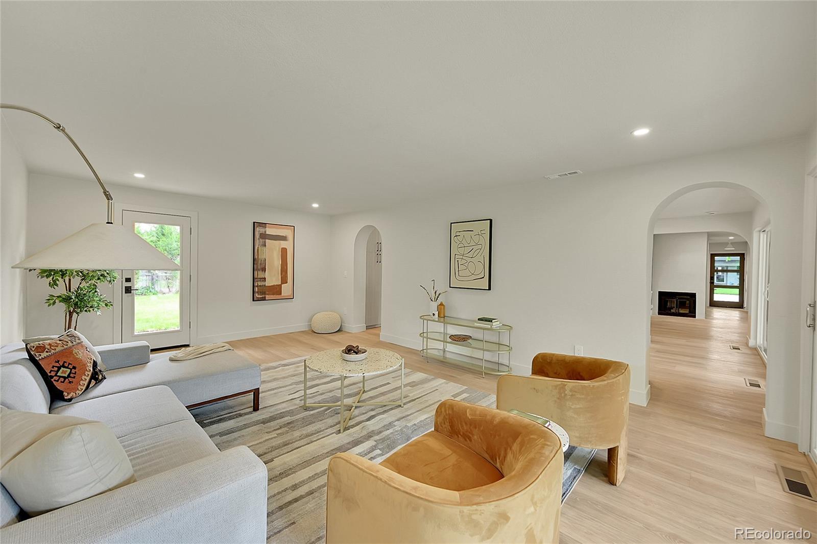 3736 S Hibiscus Way
