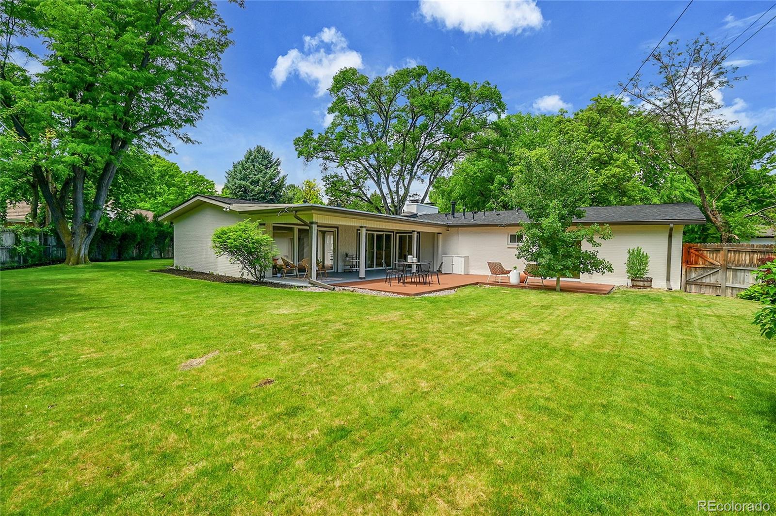 3736 S Hibiscus Way