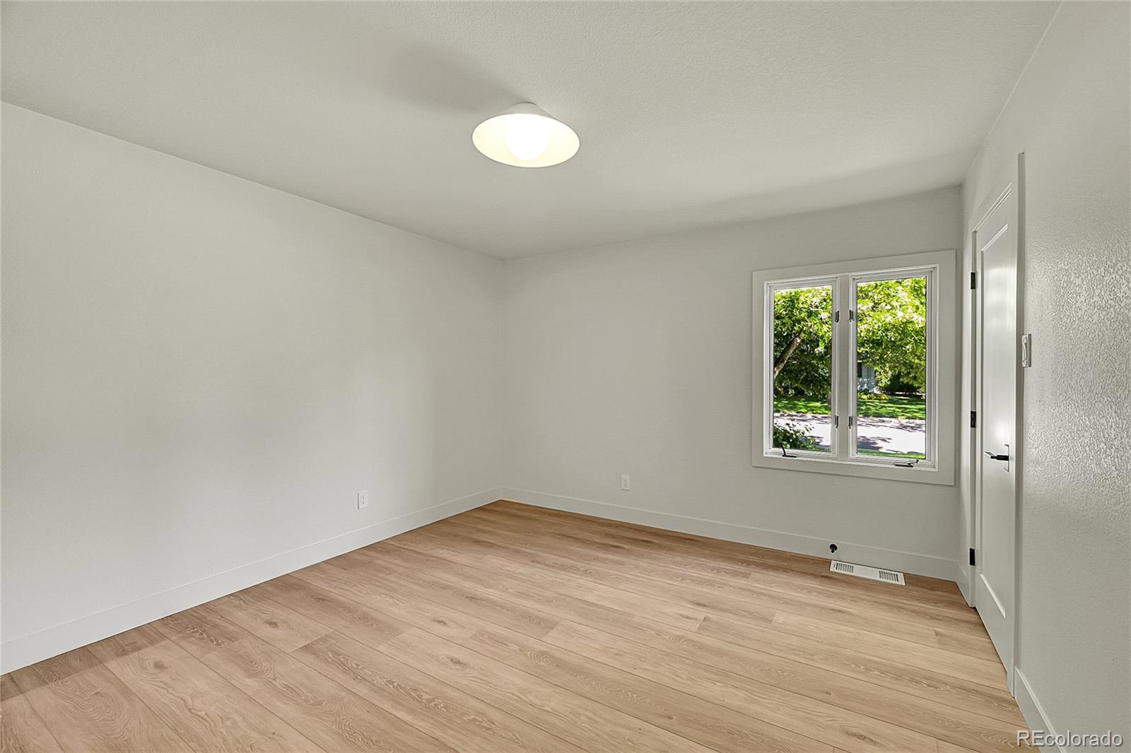 3736 S Hibiscus Way