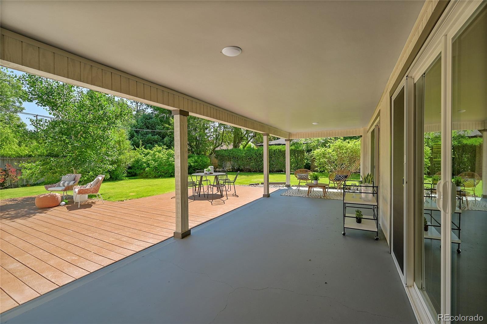 3736 S Hibiscus Way