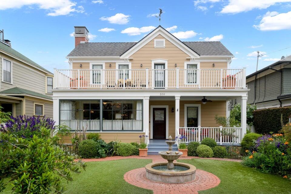 320 E Victoria Street, A