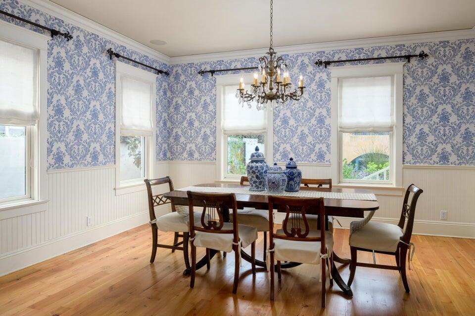 320 E Victoria Street, A