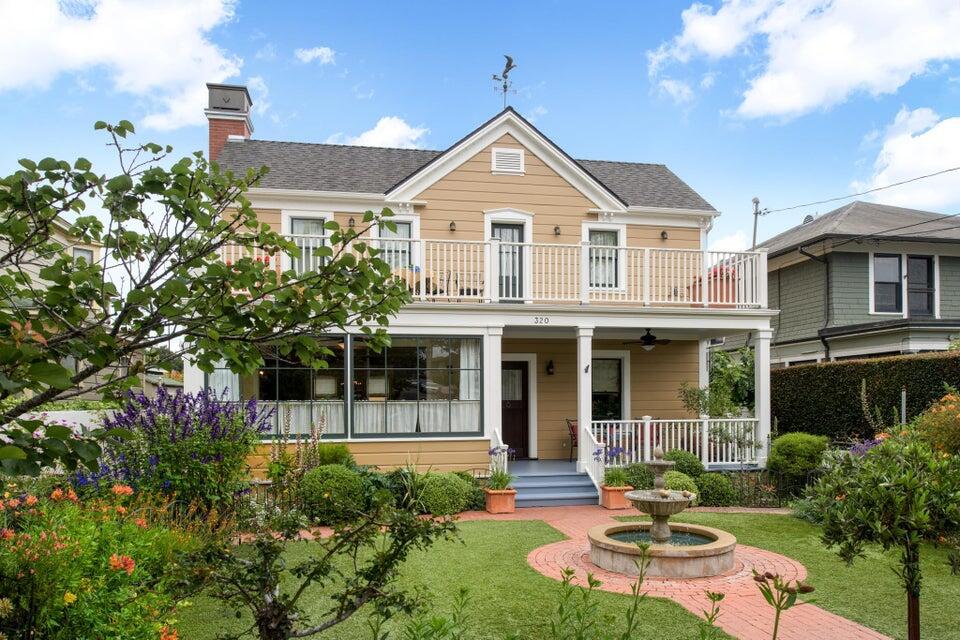 320 E Victoria Street, A