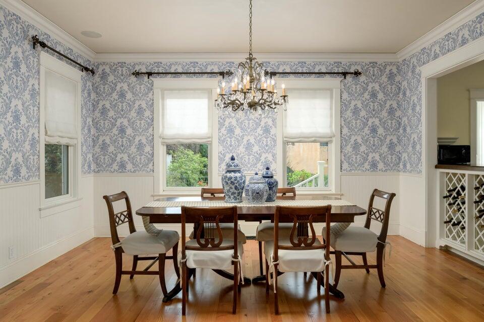 320 E Victoria Street, A