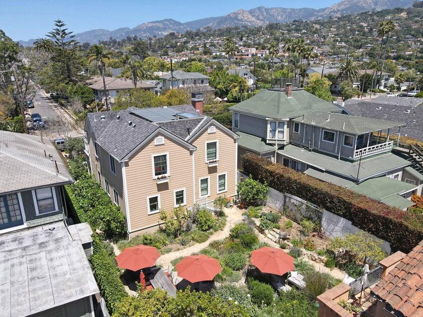 320 E Victoria Street, A