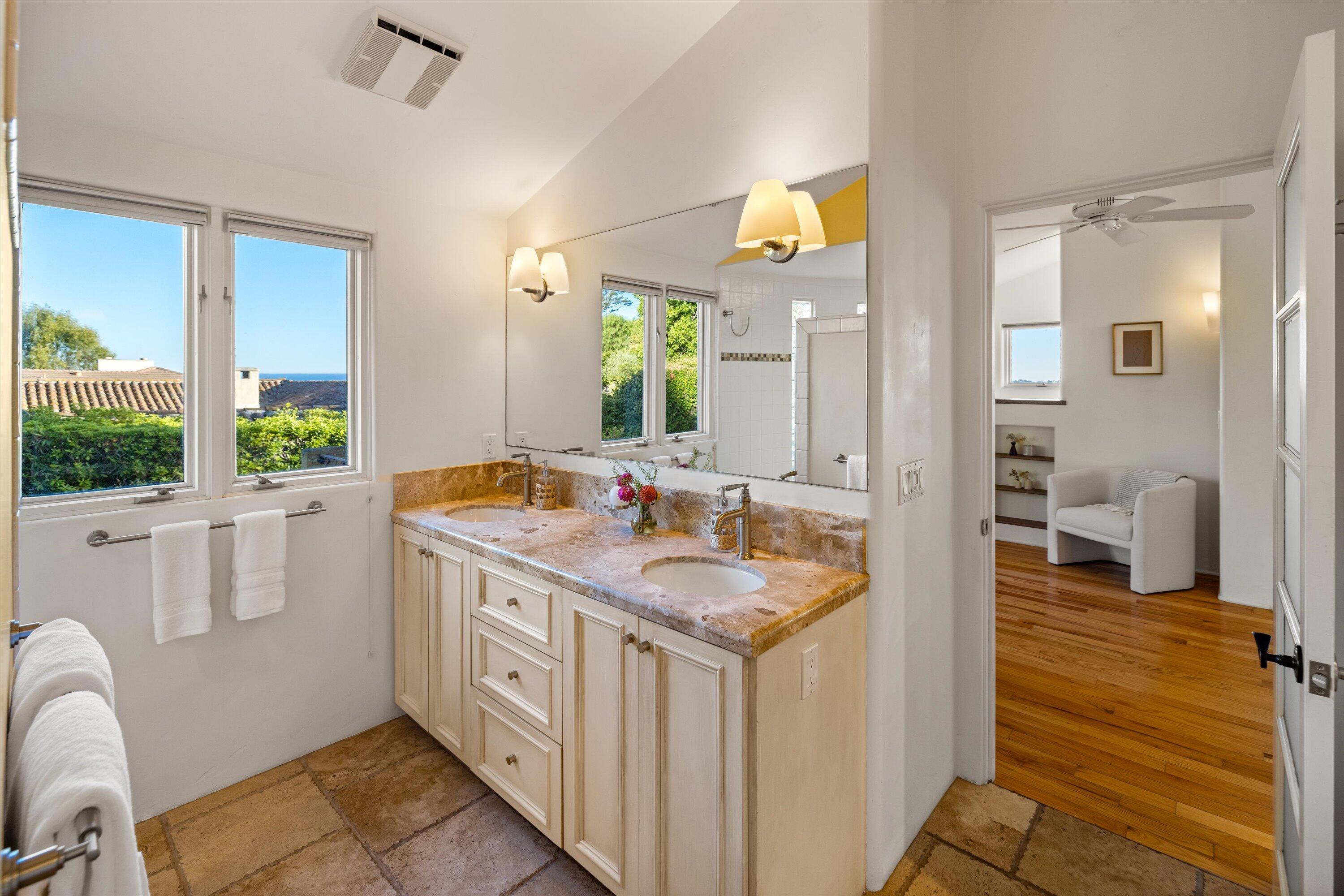 516 Alameda Padre Serra