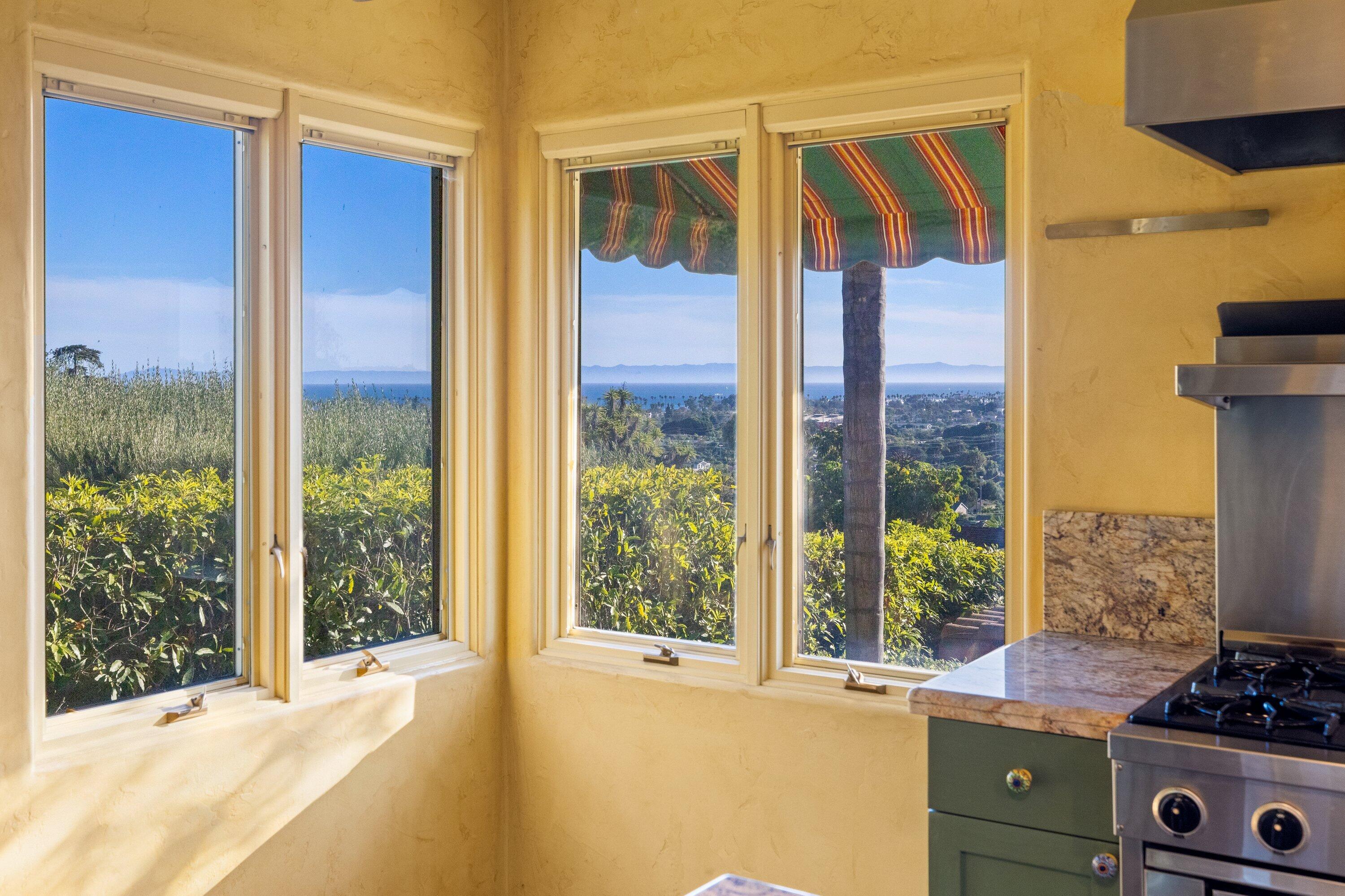 516 Alameda Padre Serra