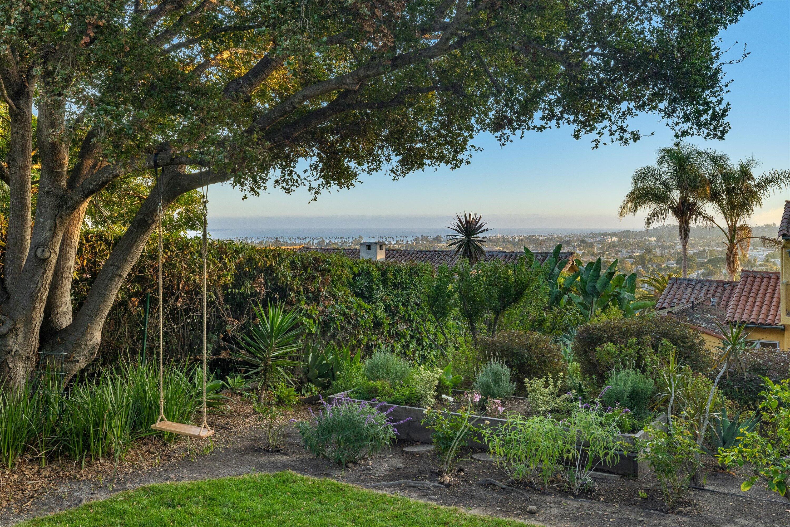 516 Alameda Padre Serra