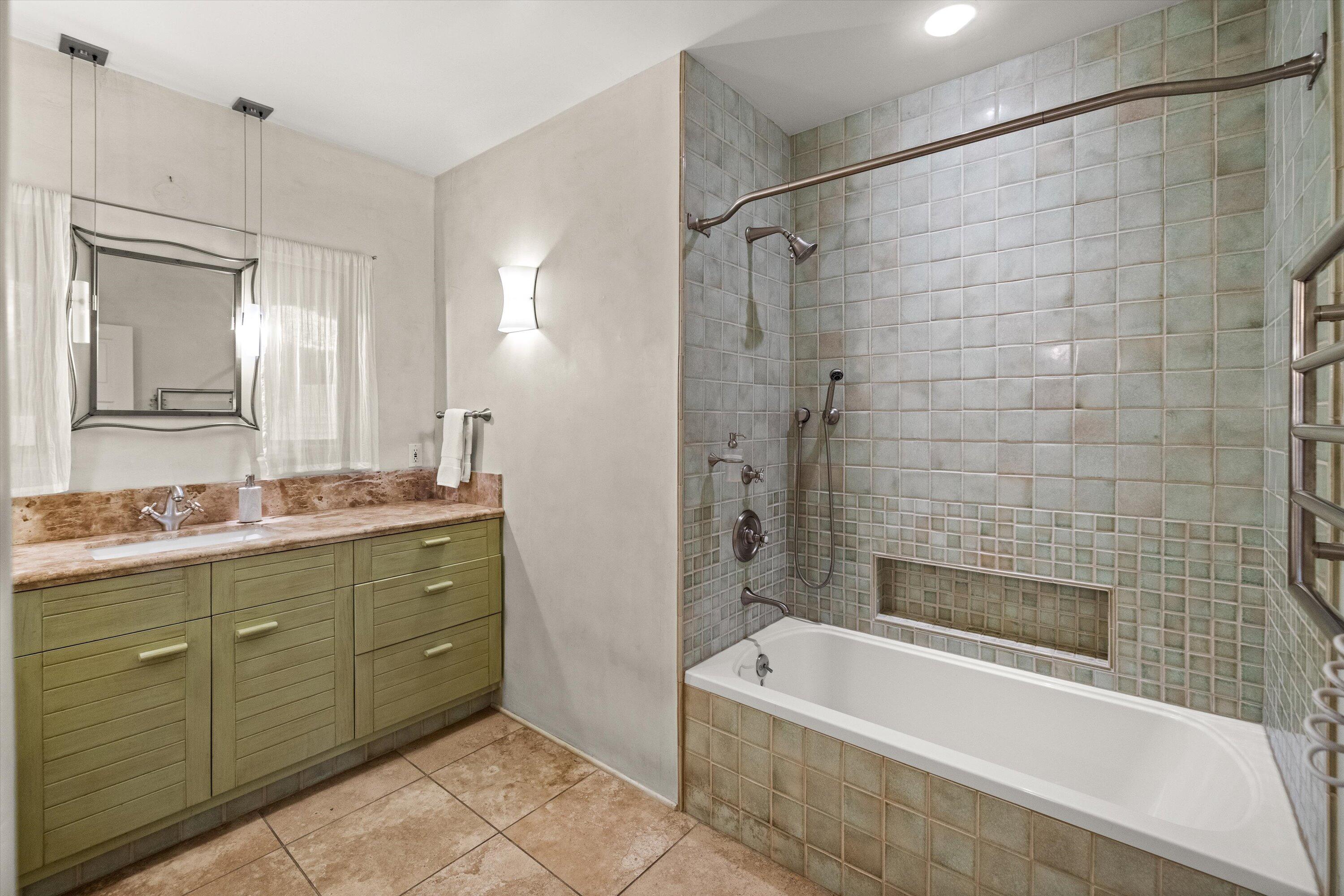 516 Alameda Padre Serra