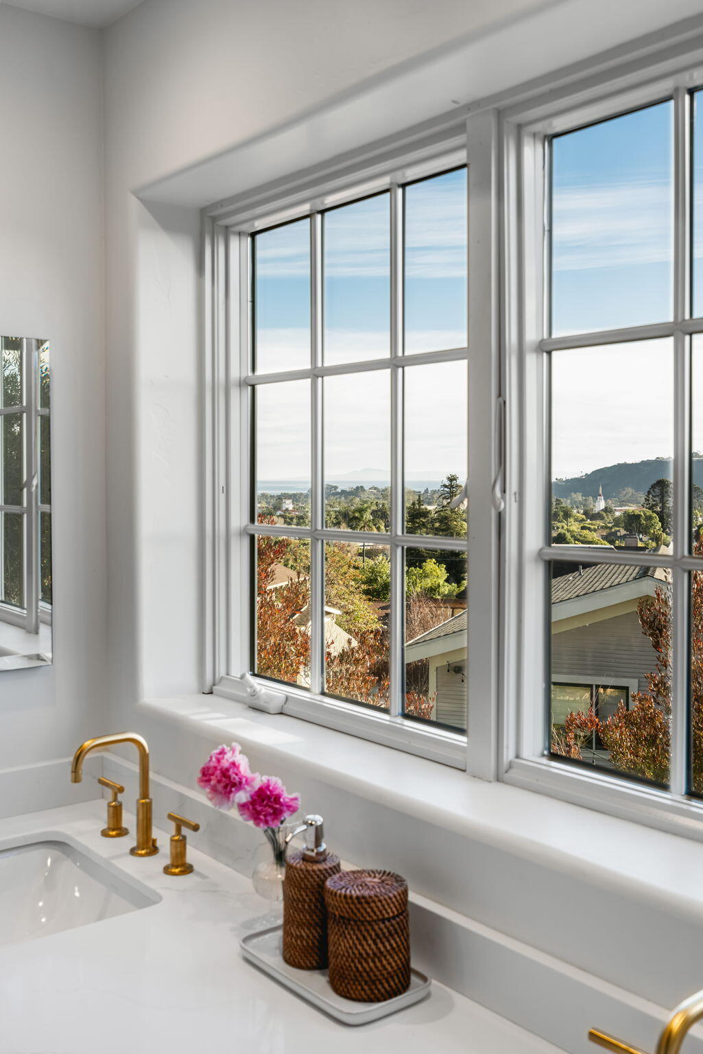 518 E Pedregosa Street