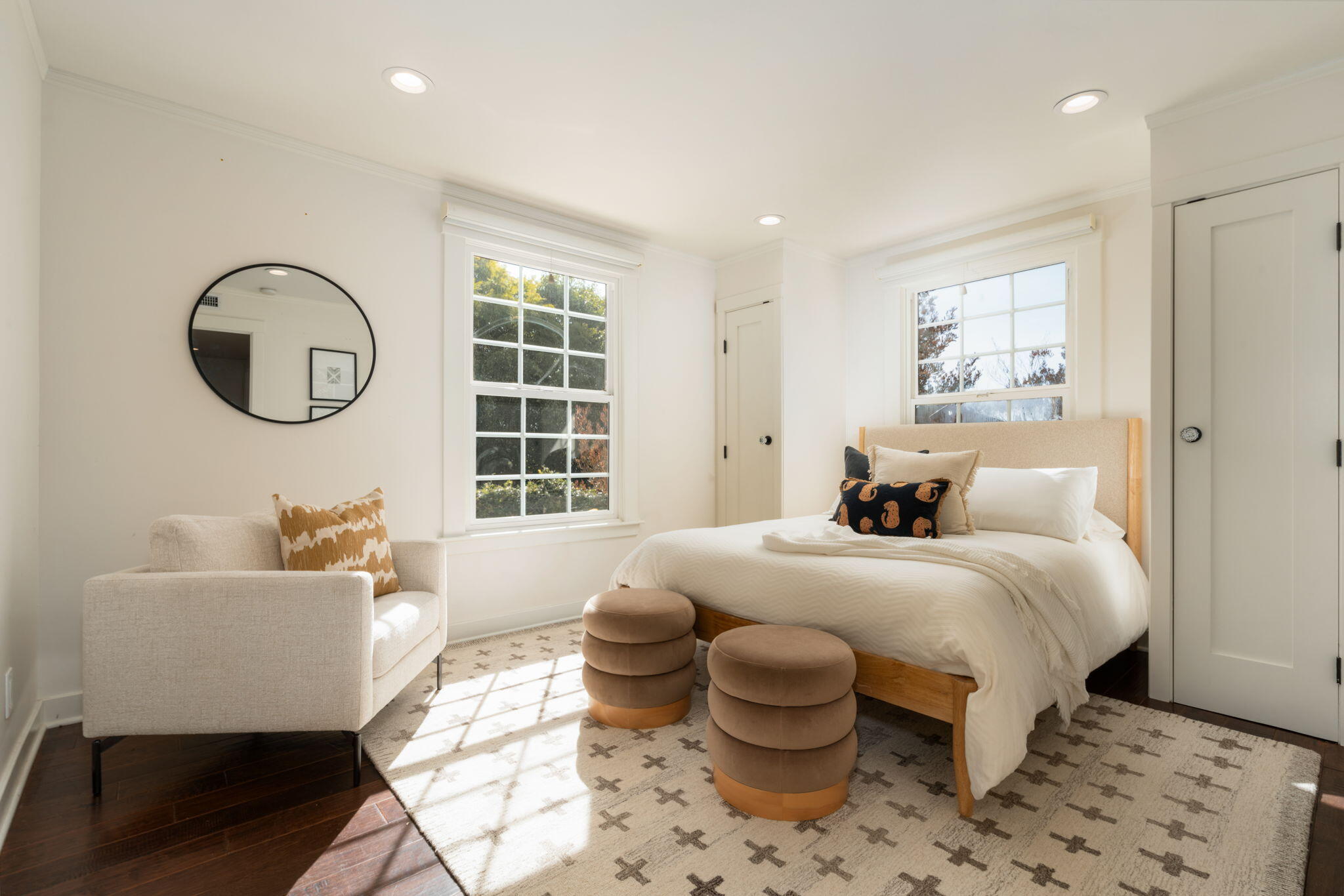 518 E Pedregosa Street