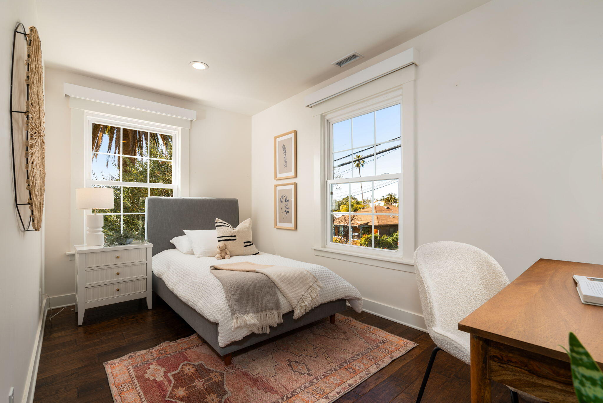 518 E Pedregosa Street