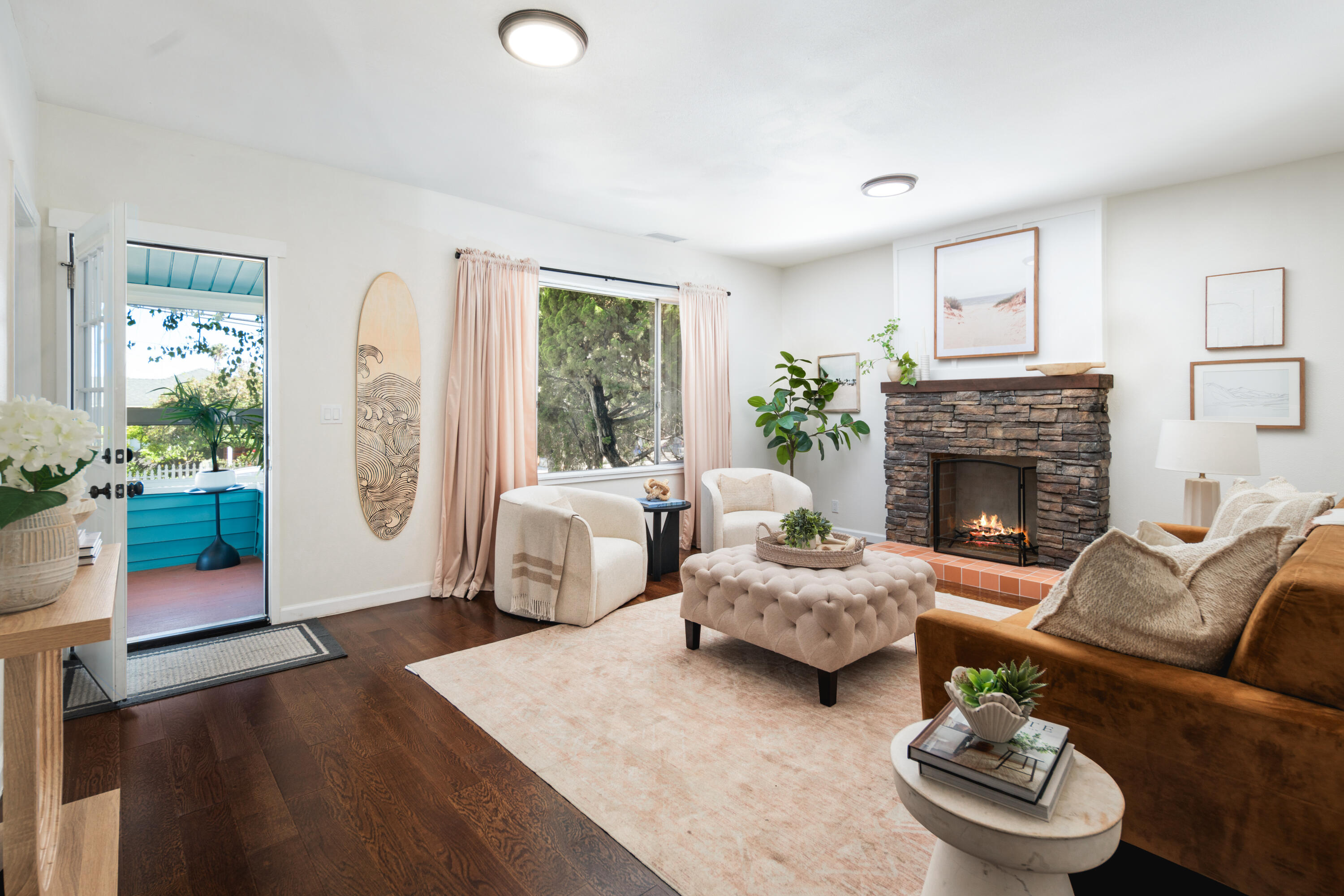 315 E Micheltorena Street