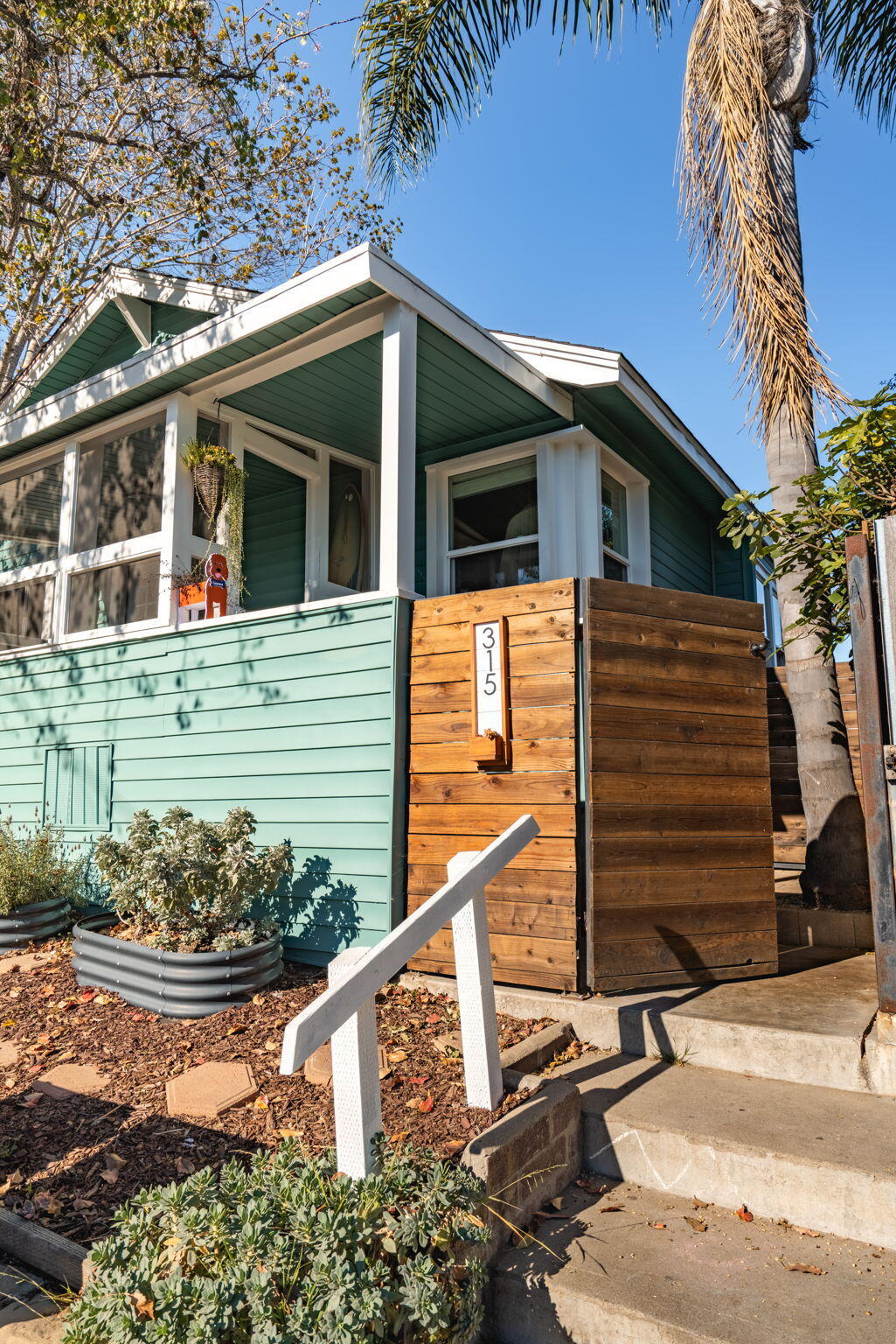 315 E Micheltorena Street