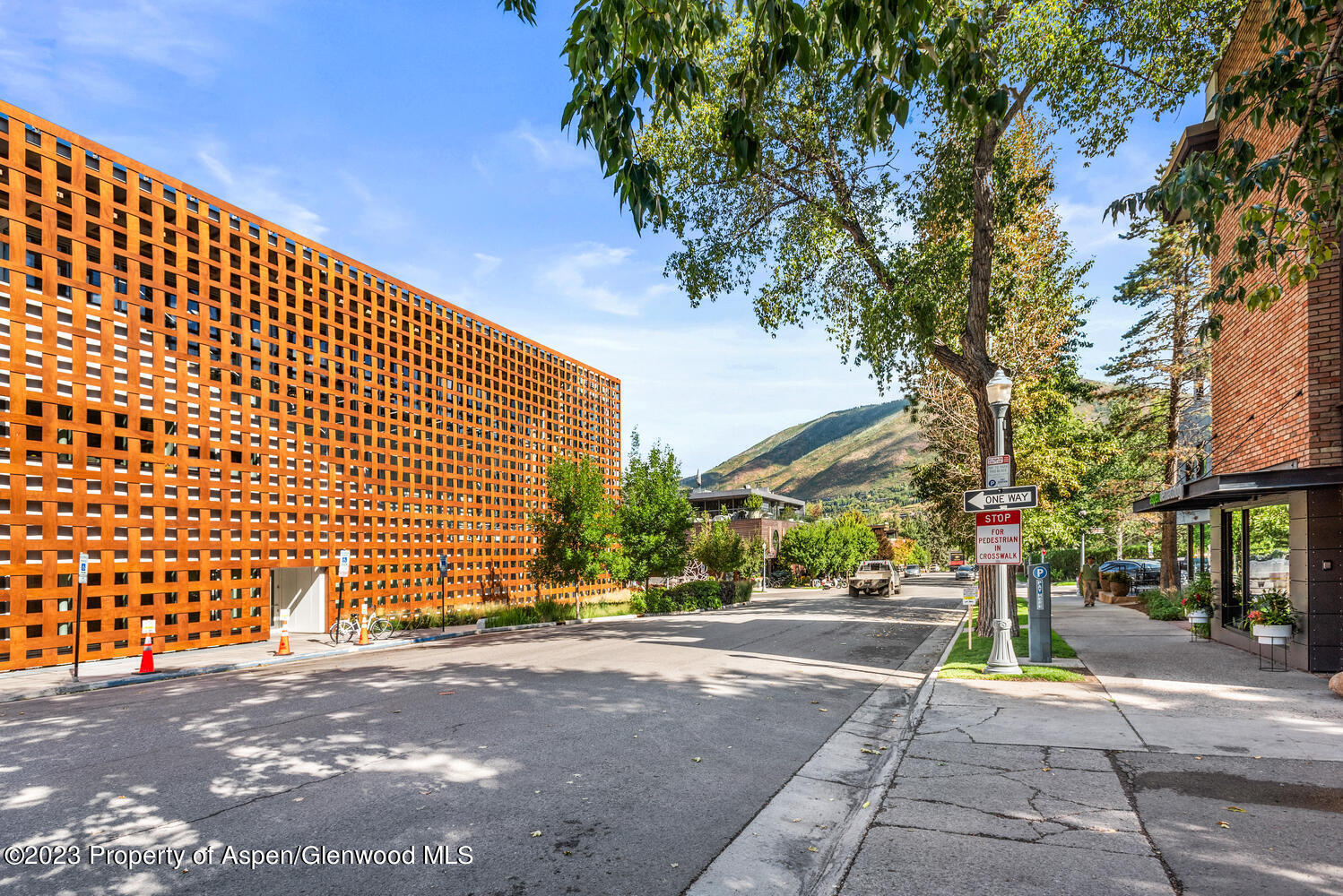 300 S Spring Street Unit: 202 & 302