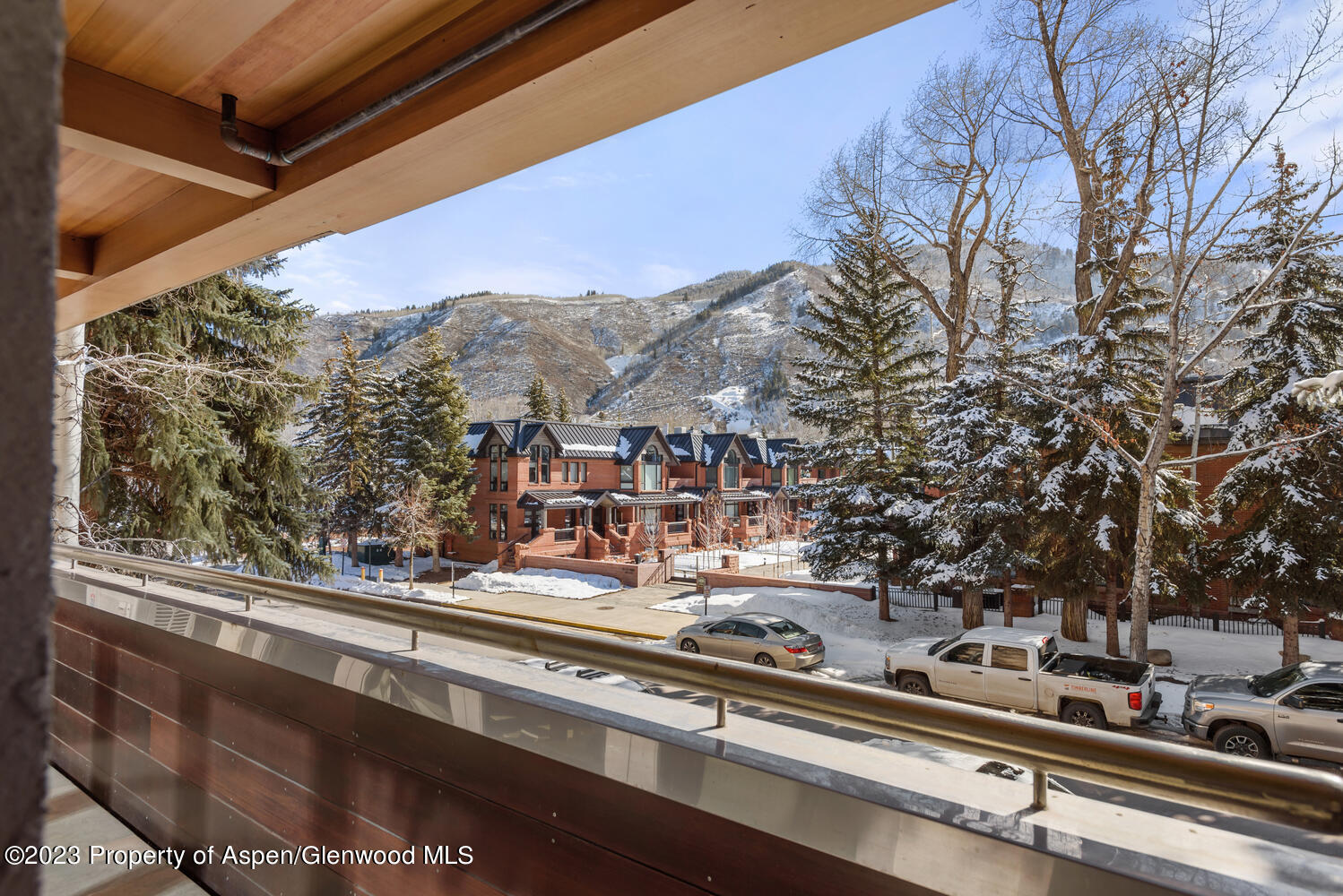 600 E Main Street Unit: 210