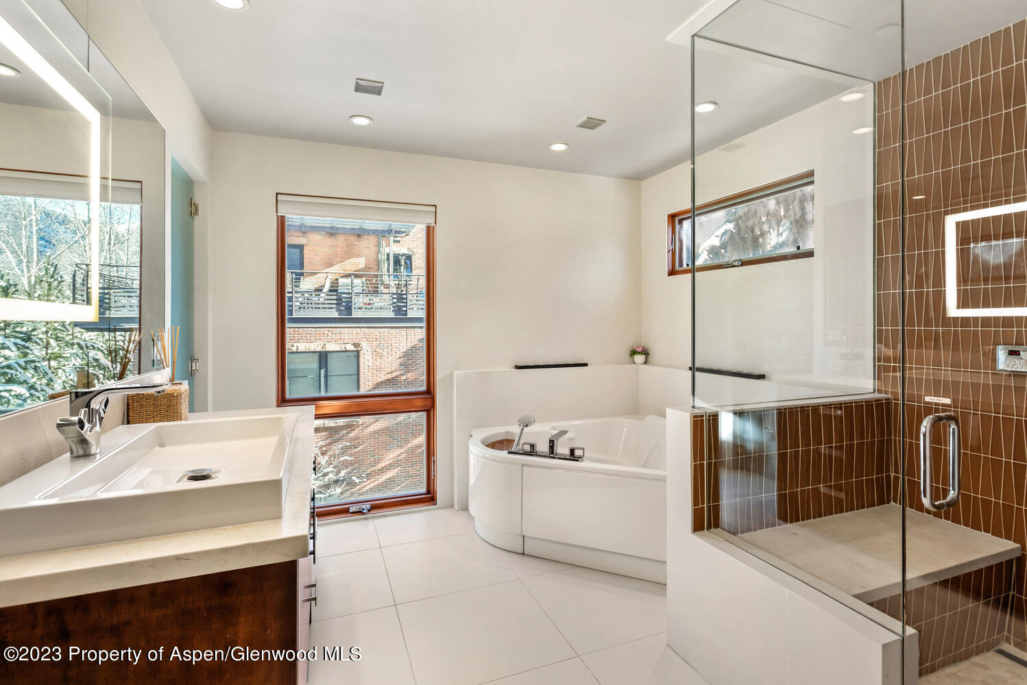 600 E Main Street Unit: 210
