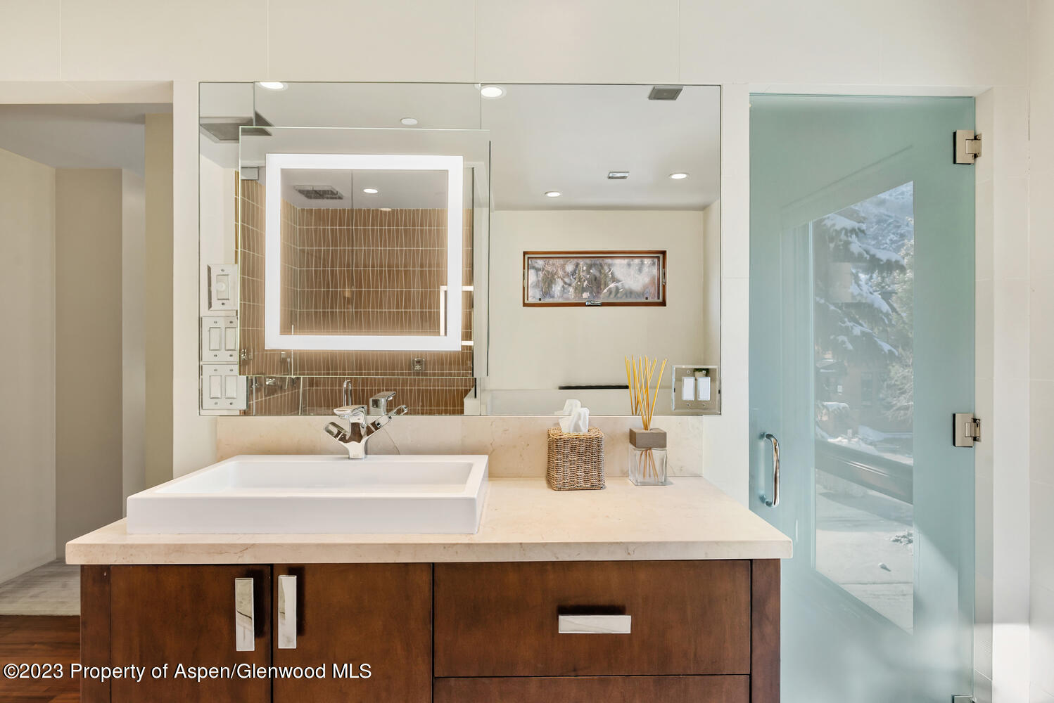 600 E Main Street Unit: 210