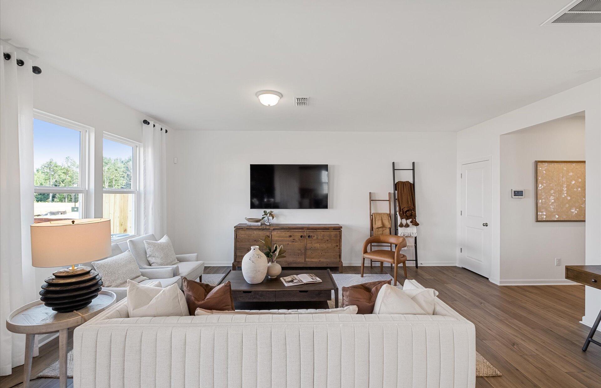 762 Meadowbrook Lane