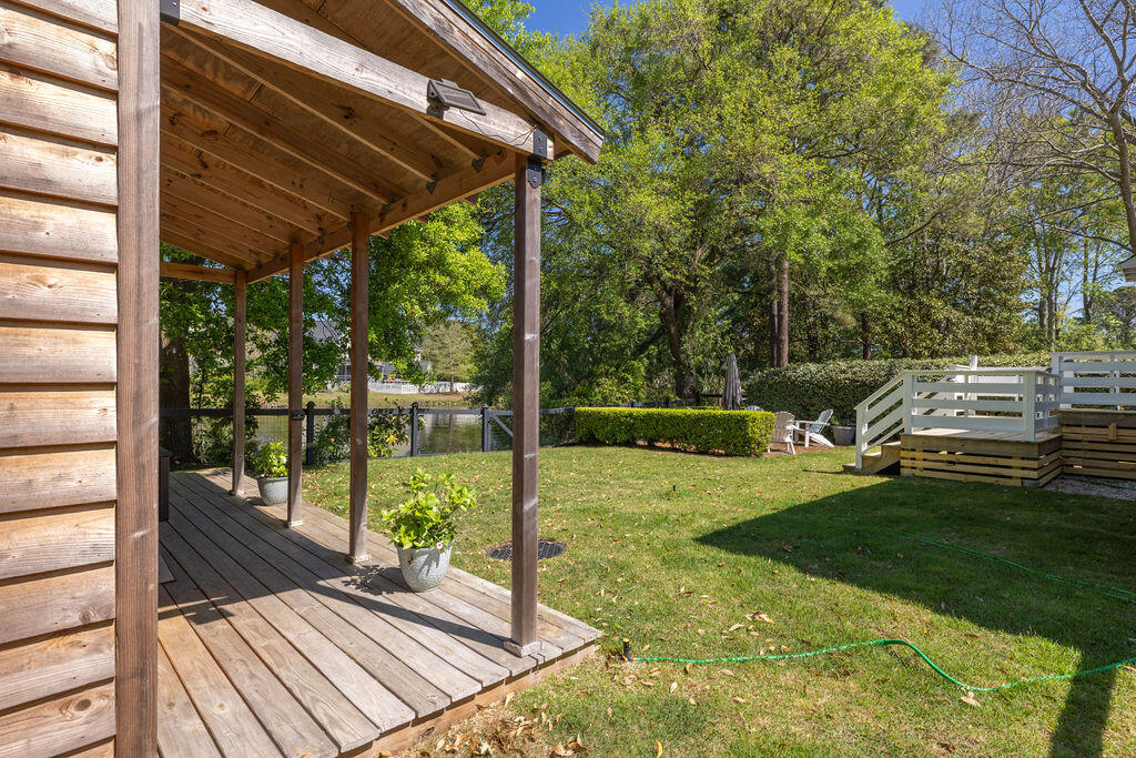 1516 Village Square