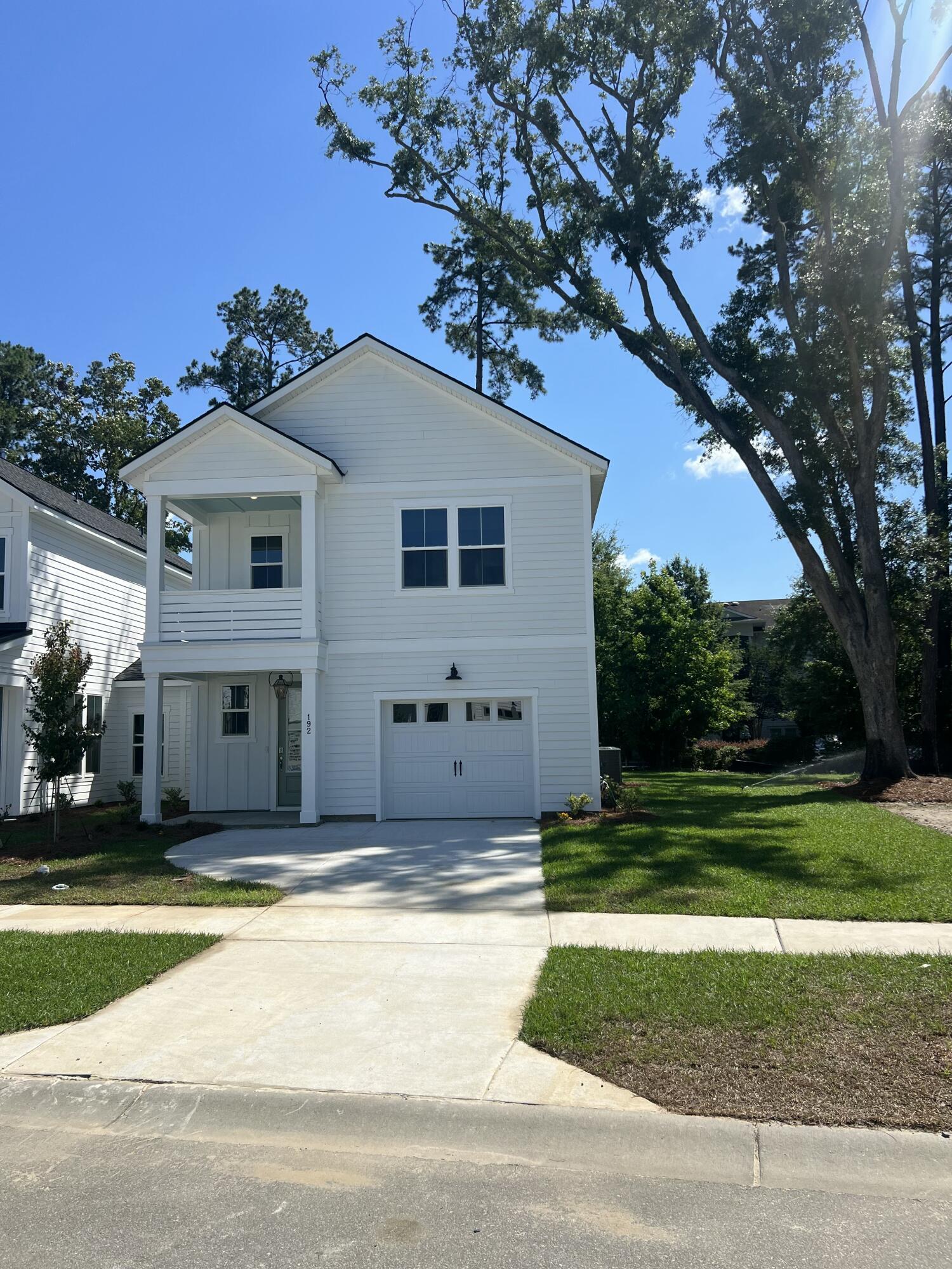 188 Claret Cup Way
