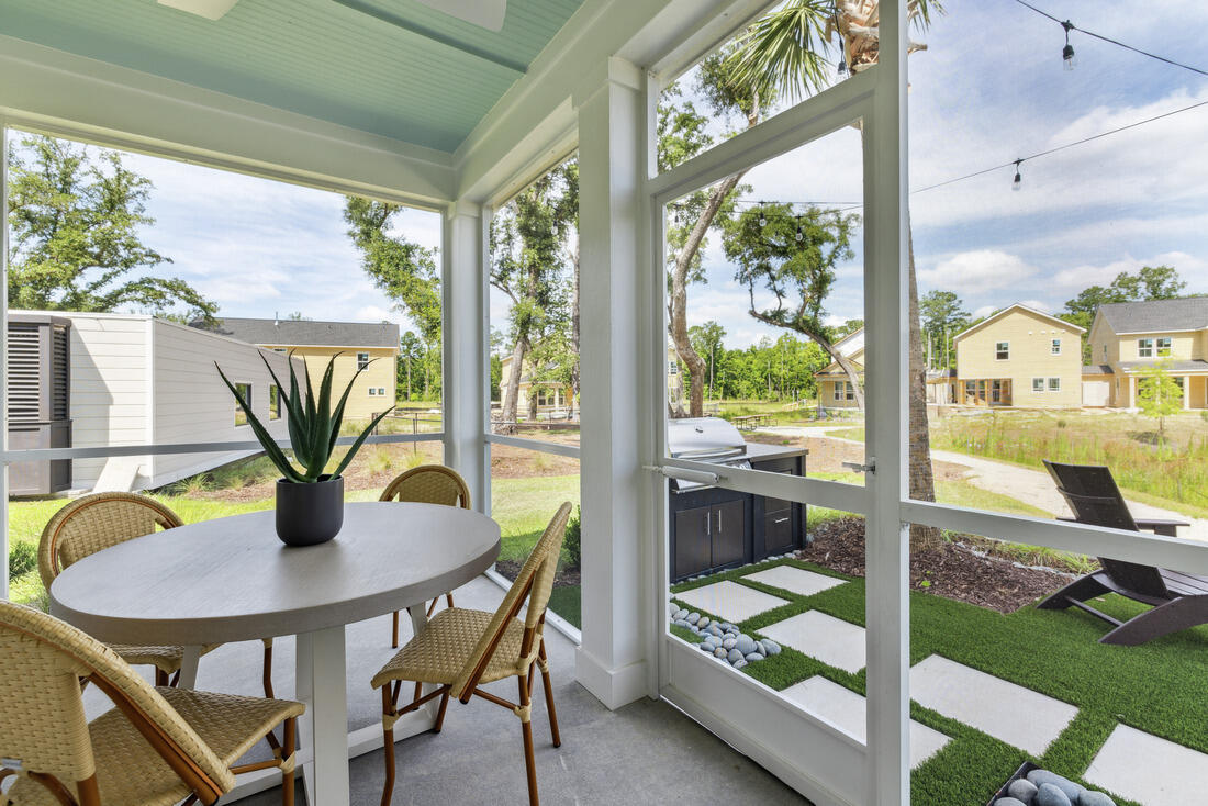 188 Claret Cup Way
