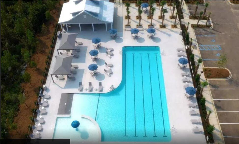 778 Meadowbrook Lane