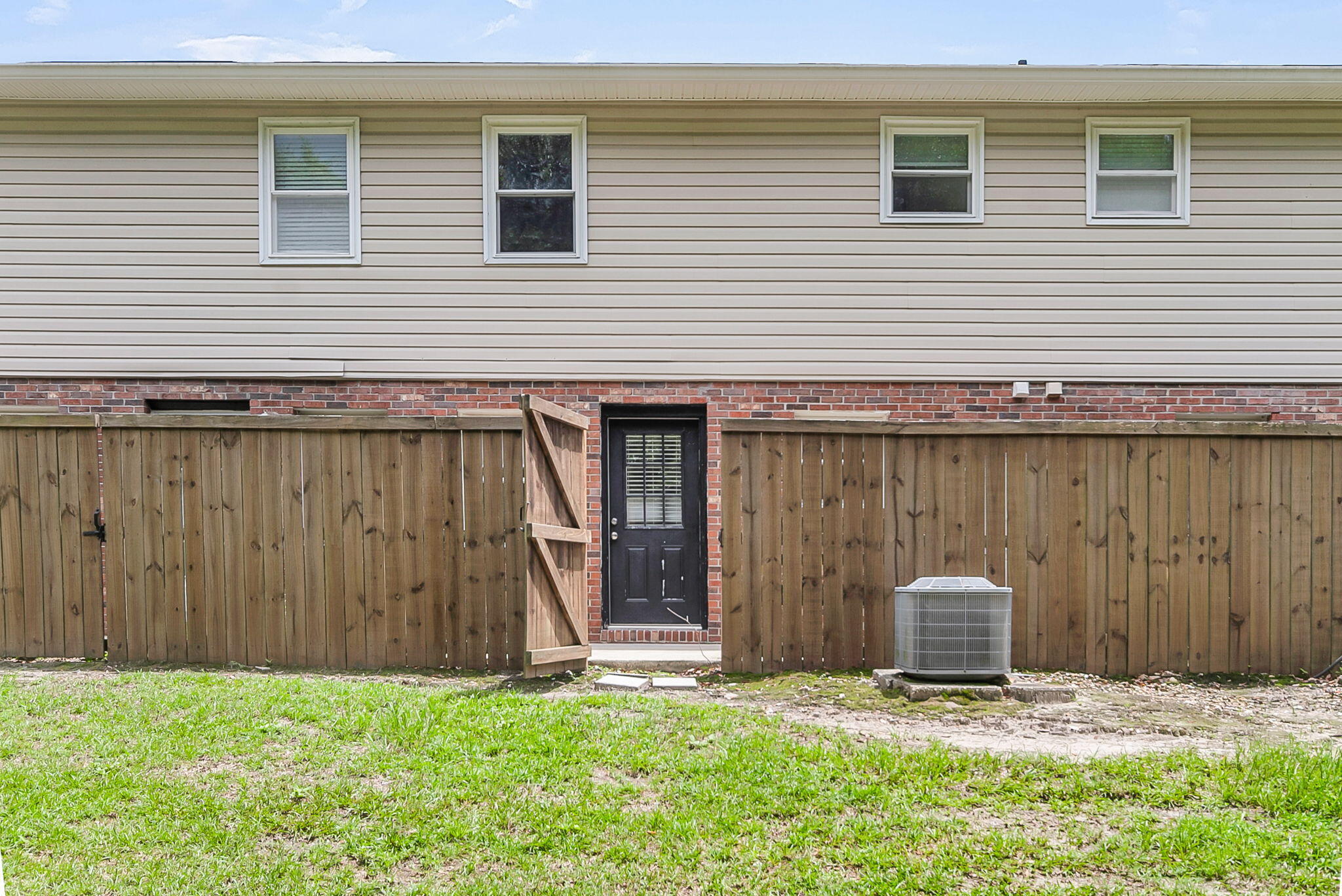 415 Parkdale Drive # 4b