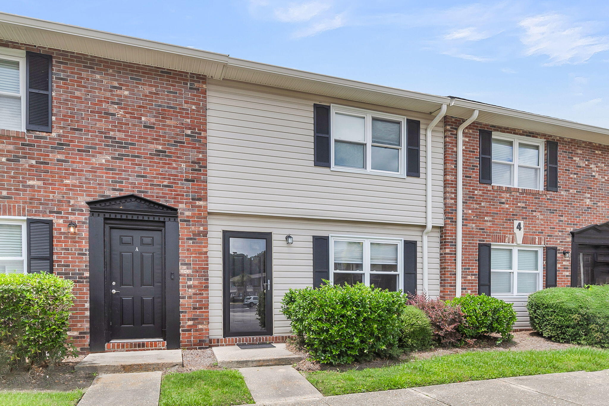 415 Parkdale Drive # 4b