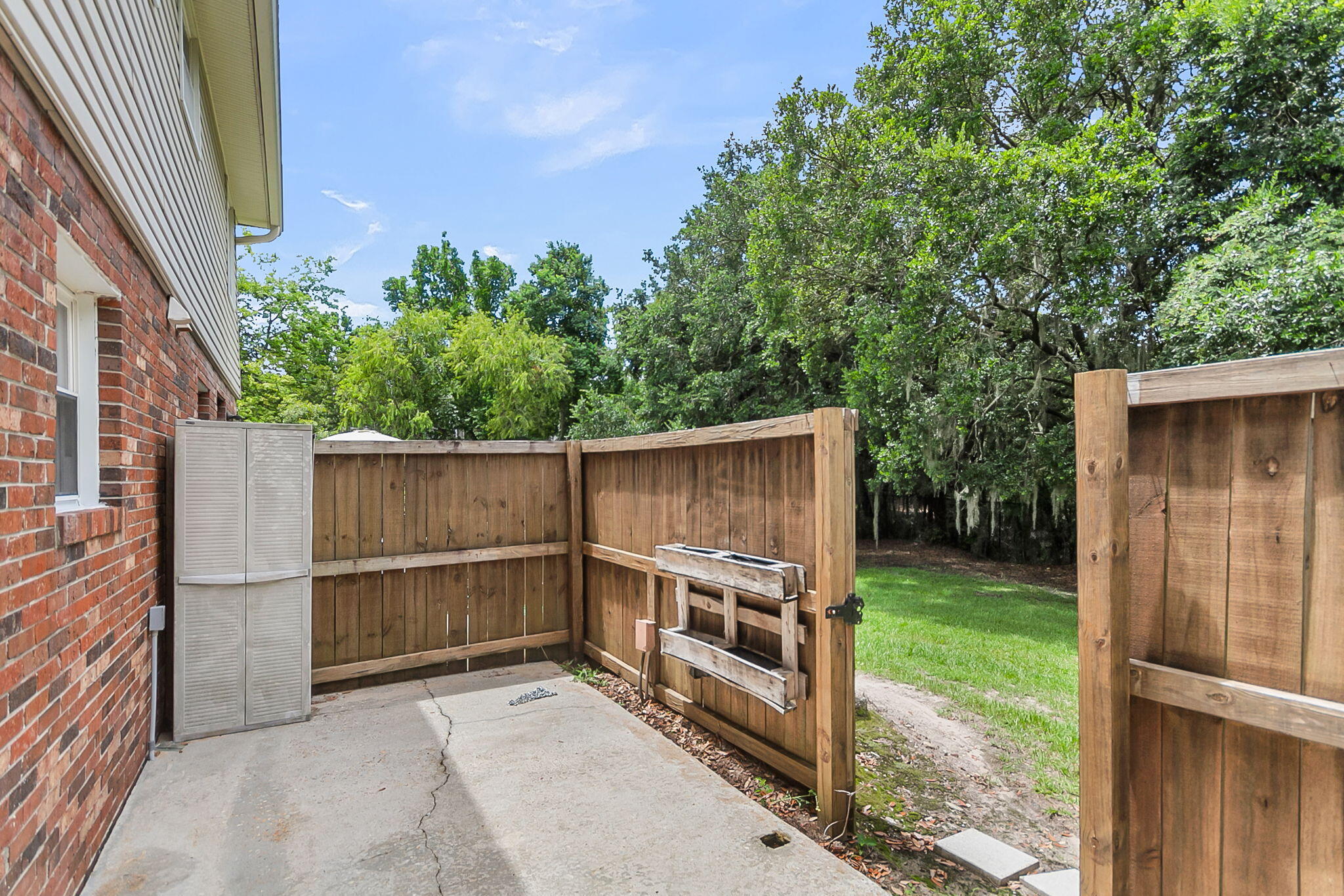 415 Parkdale Drive # 4b