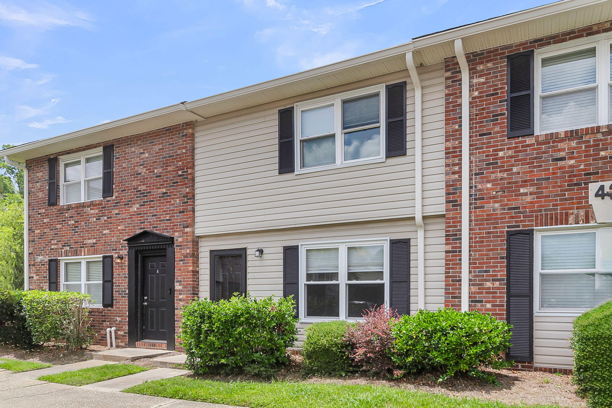415 Parkdale Drive # 4b