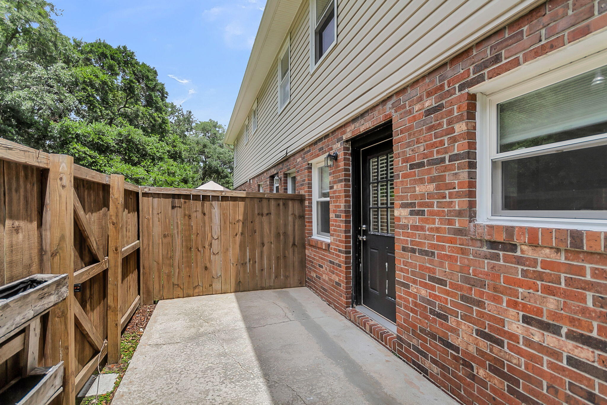 415 Parkdale Drive # 4b