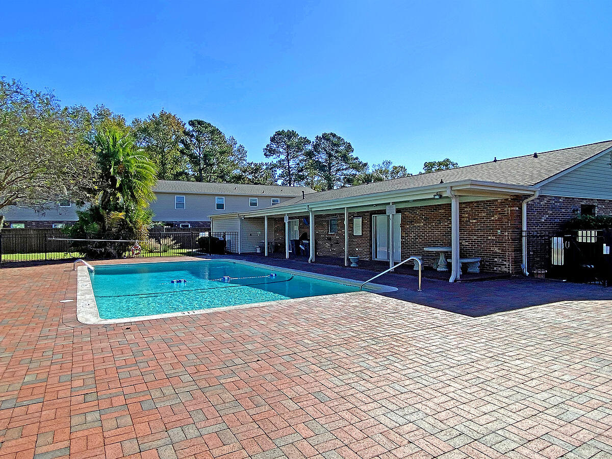 415 Parkdale Drive # 4b