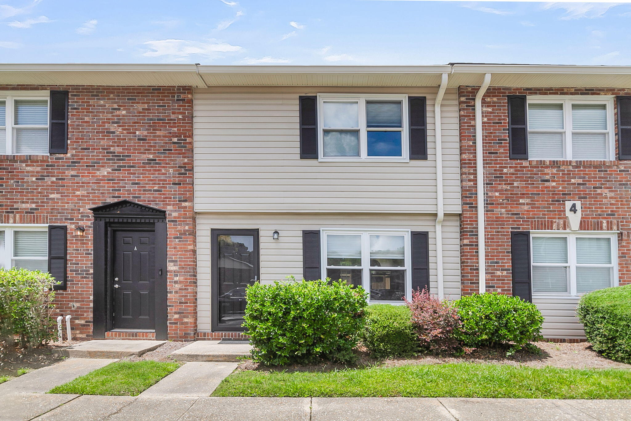 415 Parkdale Drive # 4b