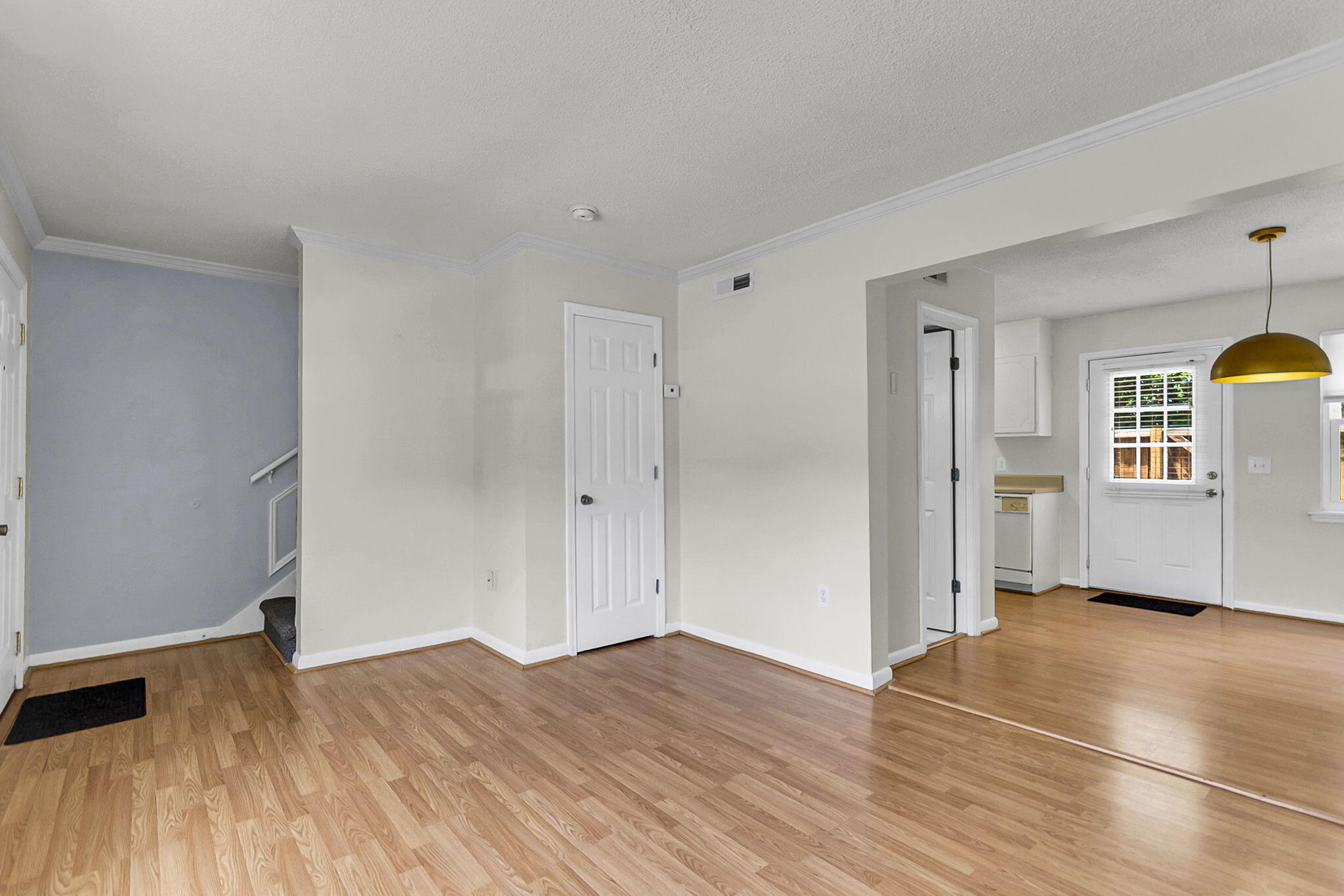 415 Parkdale Drive # 4b