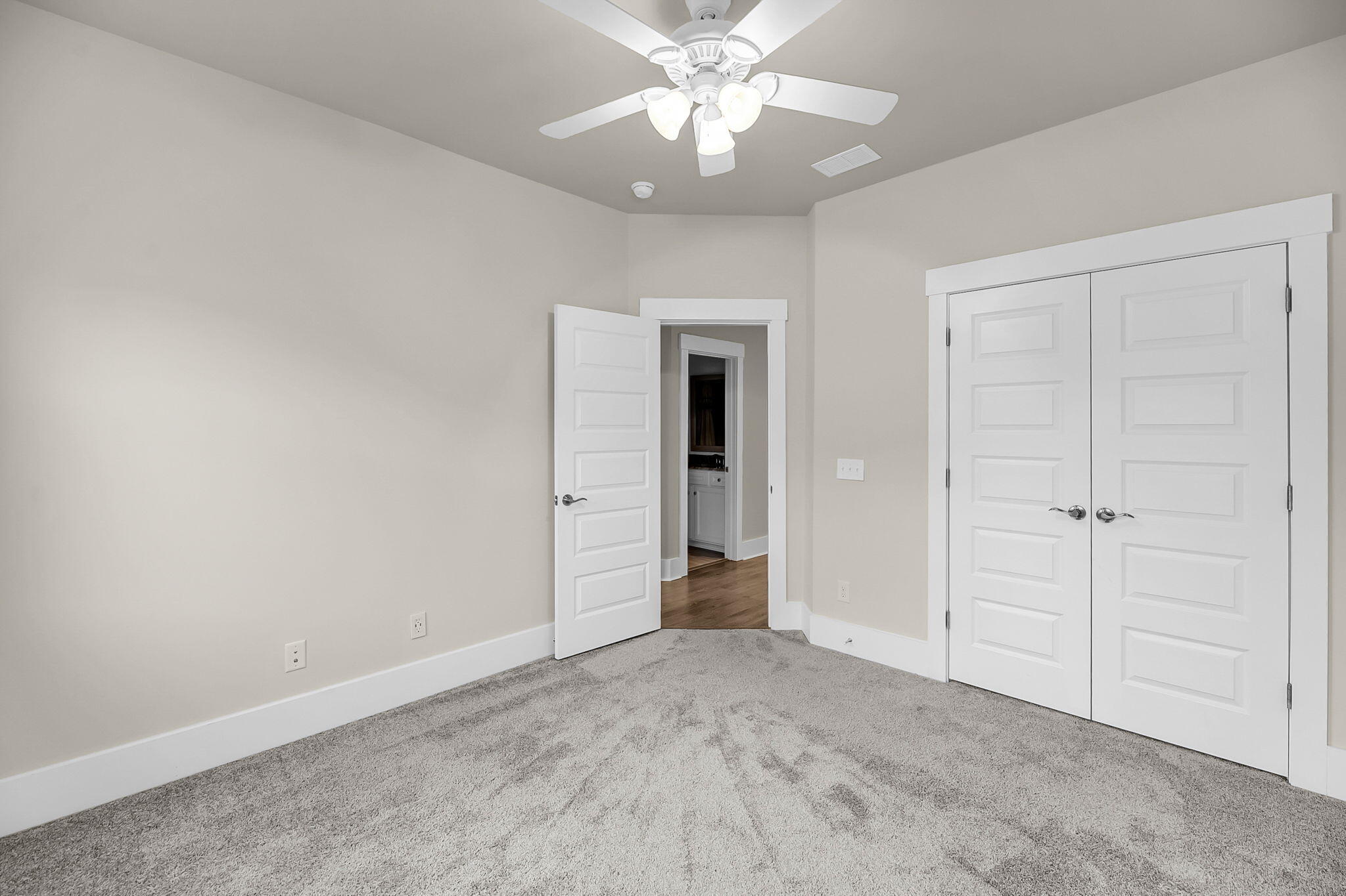 2901 Eddy Drive