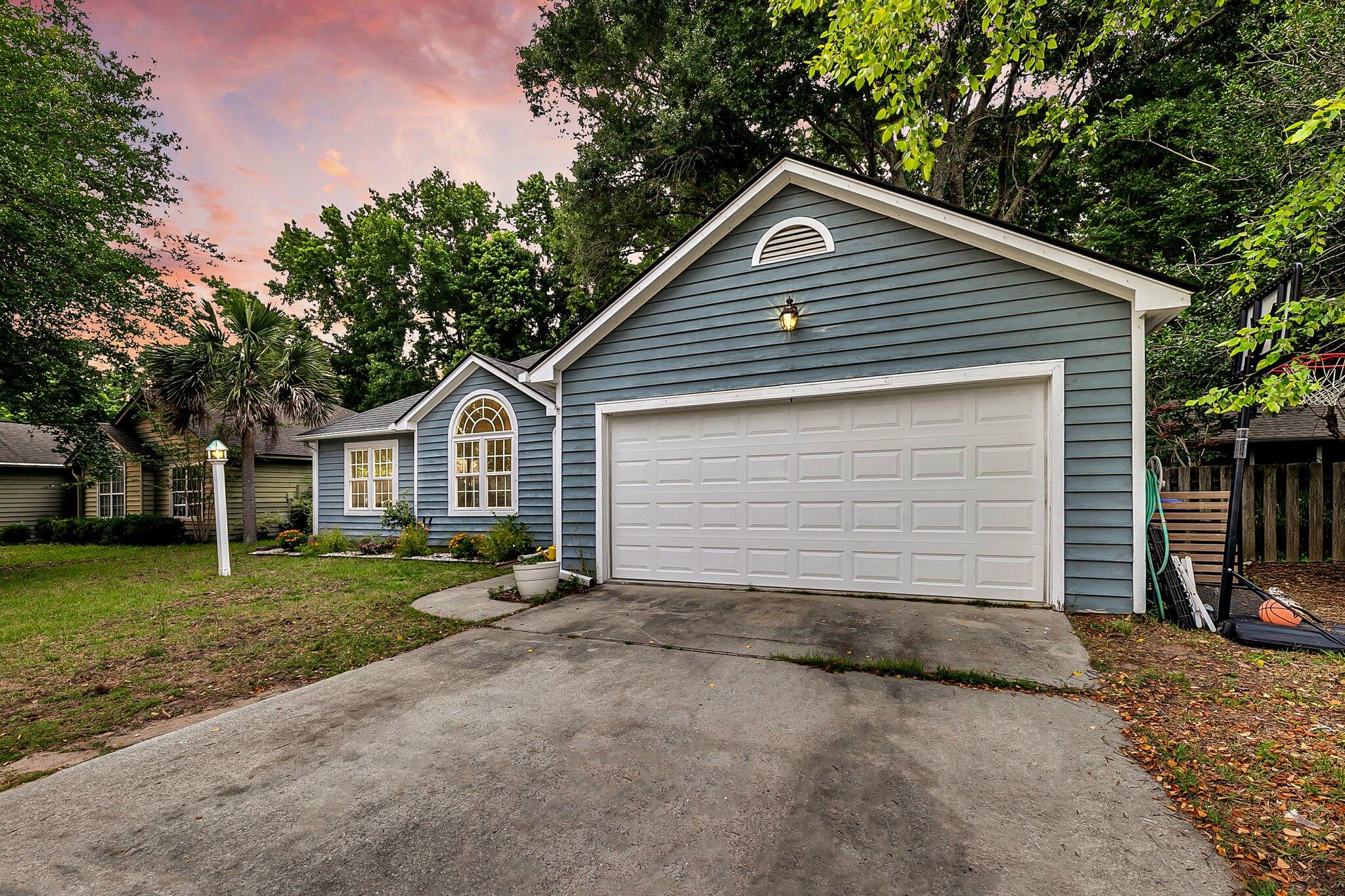 1309 Llewellyn Road