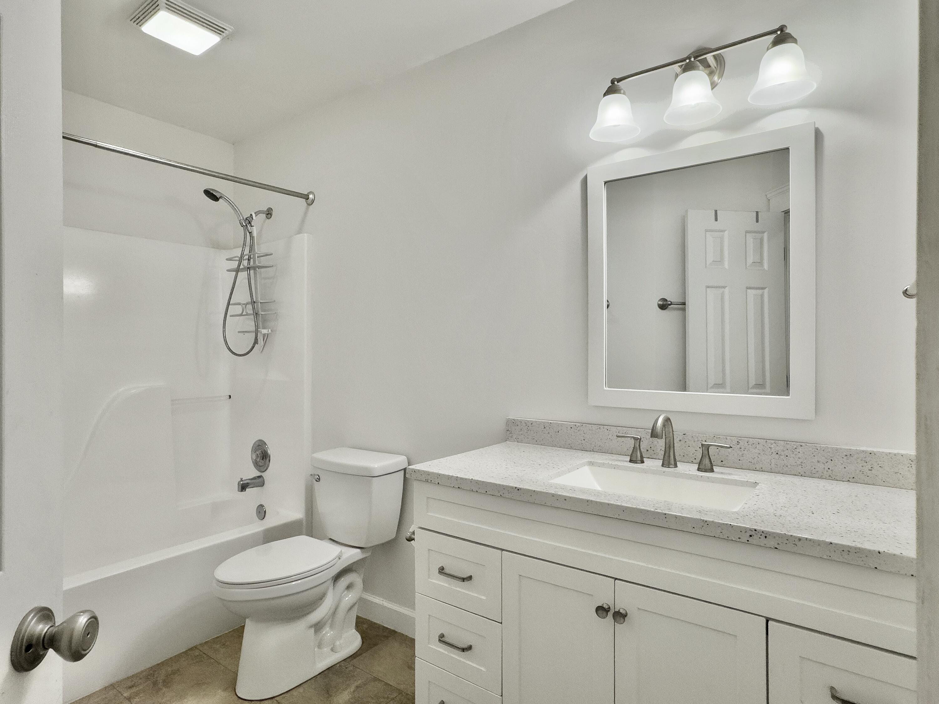 1309 Llewellyn Road