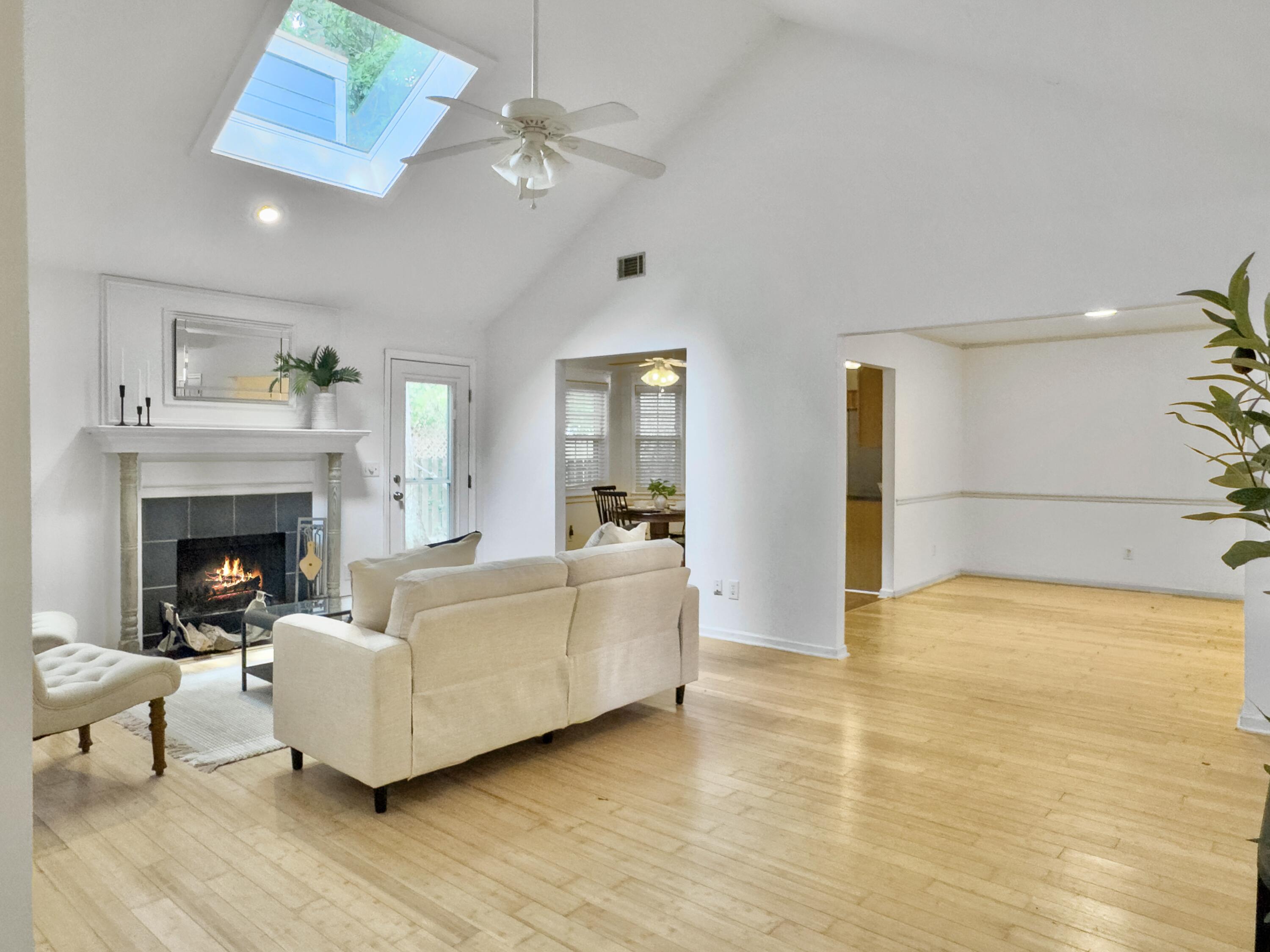 1309 Llewellyn Road
