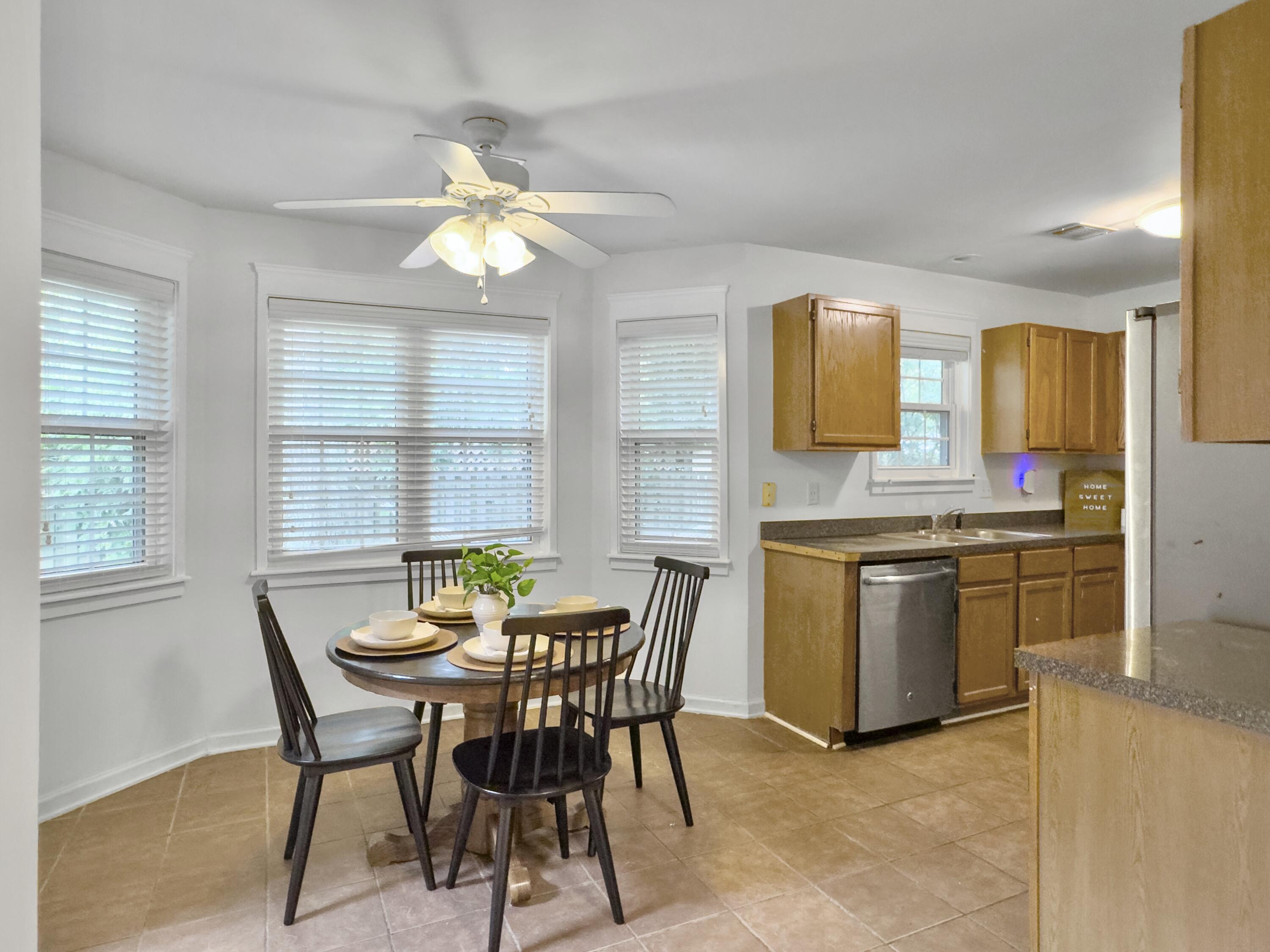 1309 Llewellyn Road